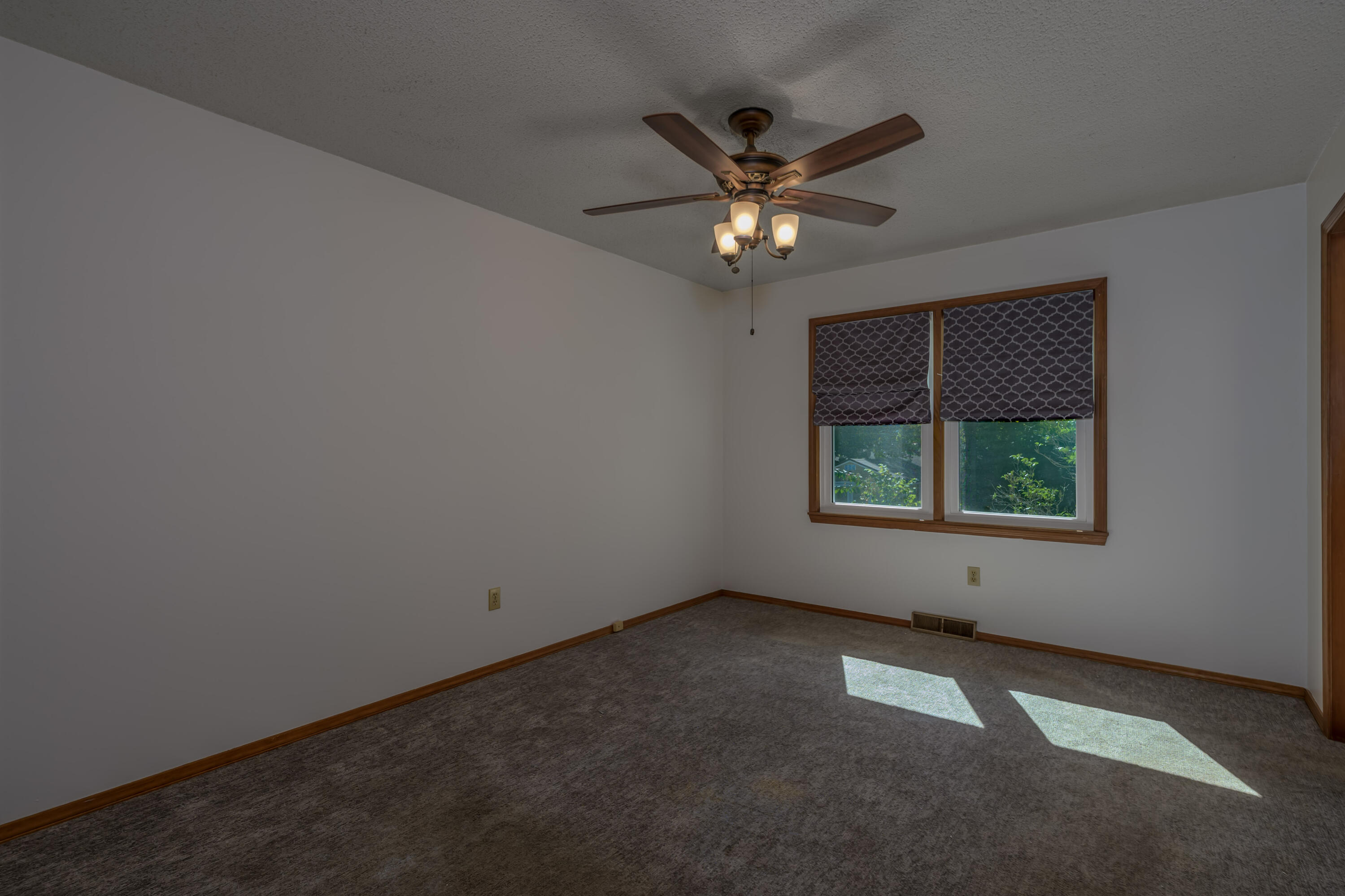 3158 West Broadmoor Street Property Photo 15