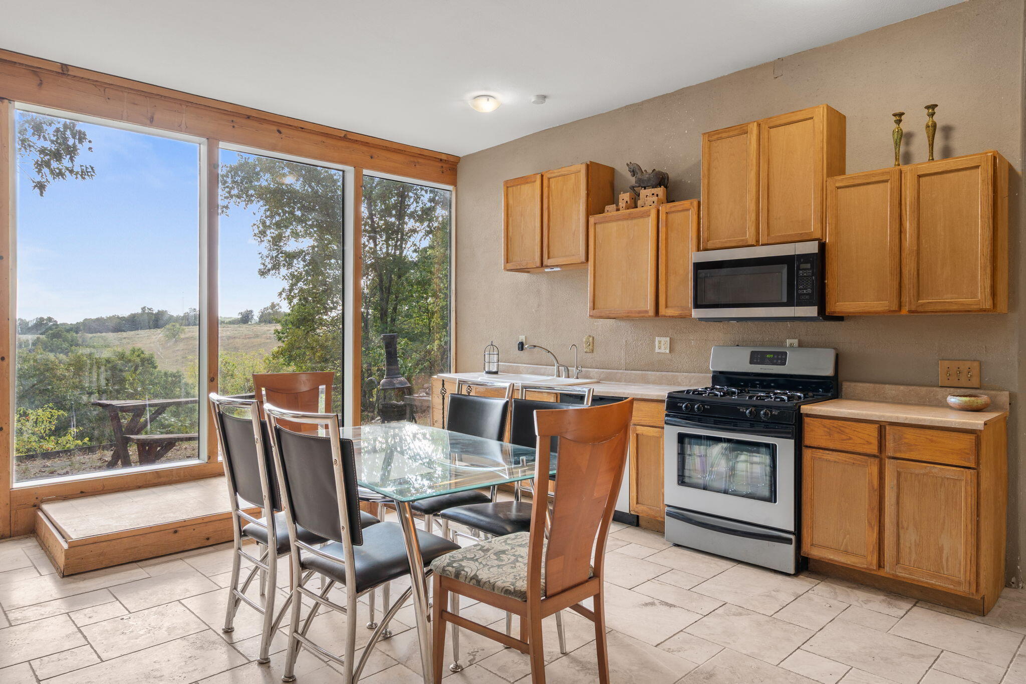 20 Clearview Drive Property Photo 8