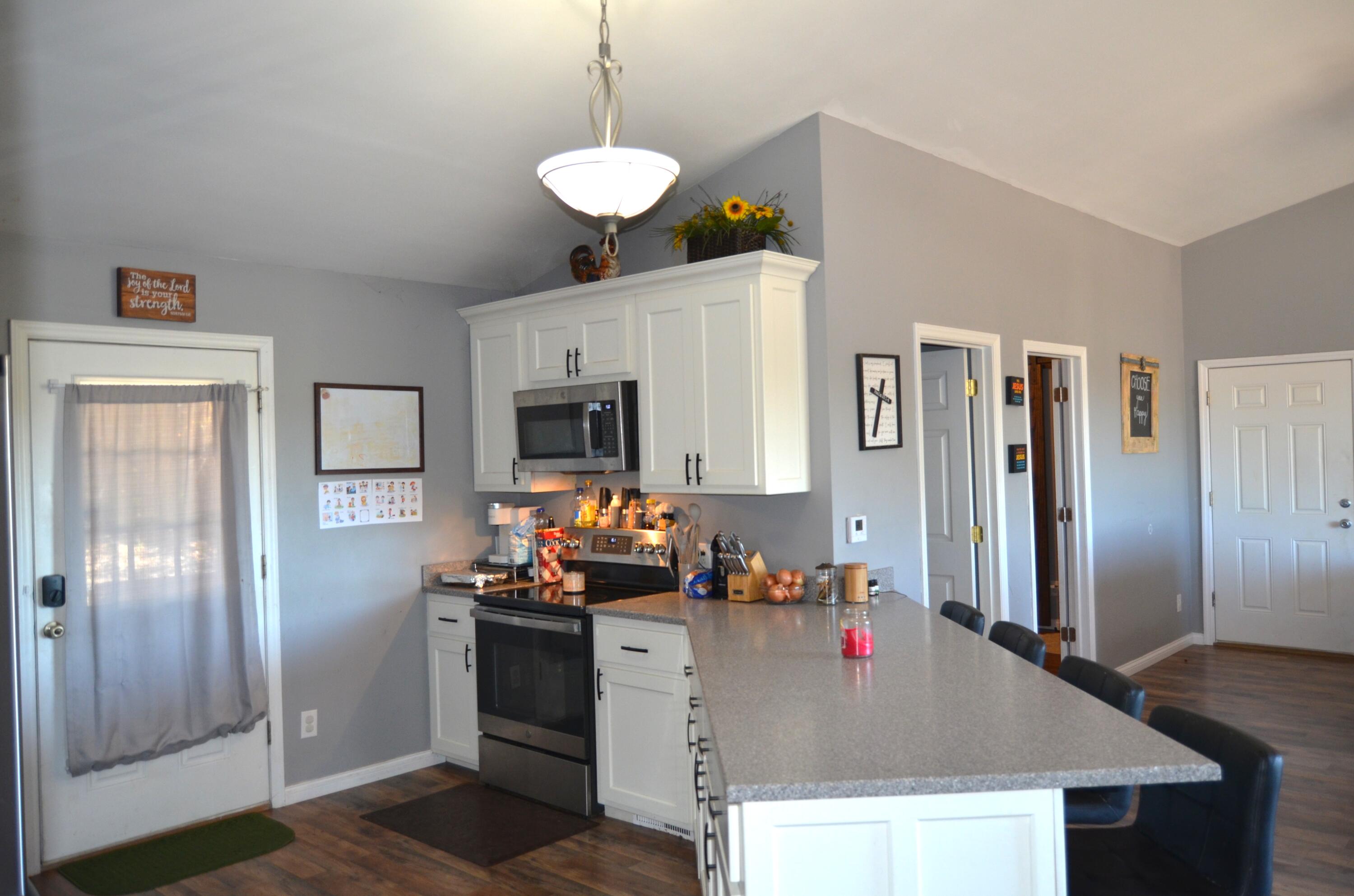 109 Praise Way Property Photo 3