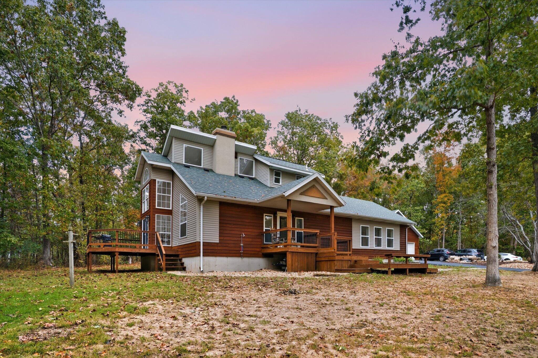 571 Rainbow Valley Drive Property Photo 1