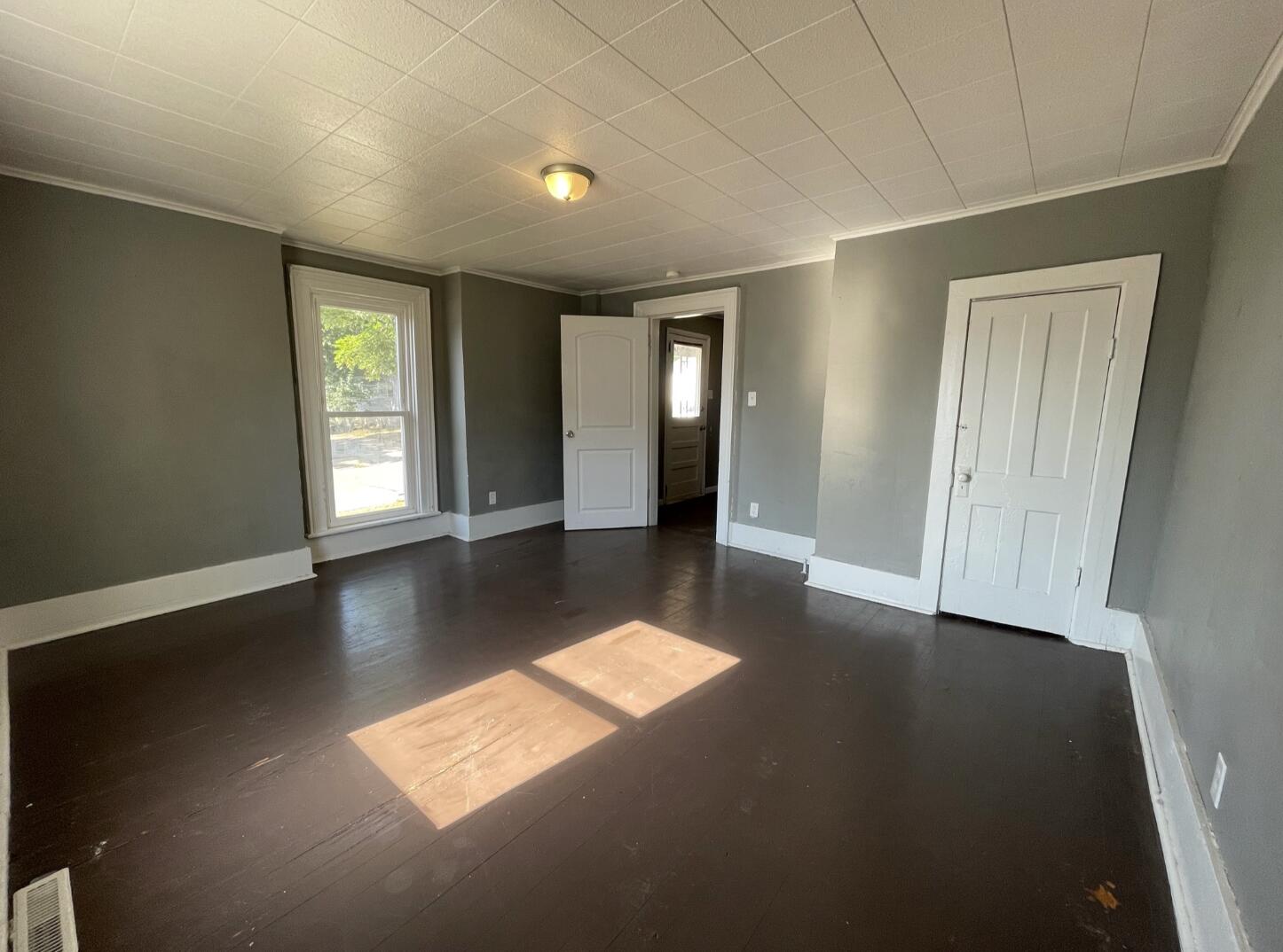 413 - 405 West Nichols Street Property Photo 24