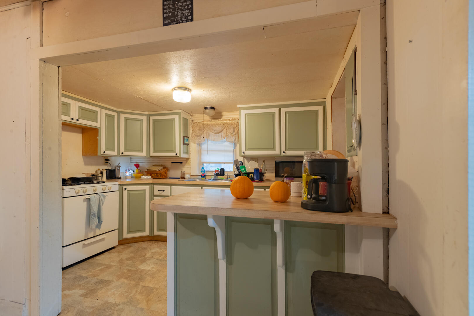 601 Washburn Street Property Photo 8