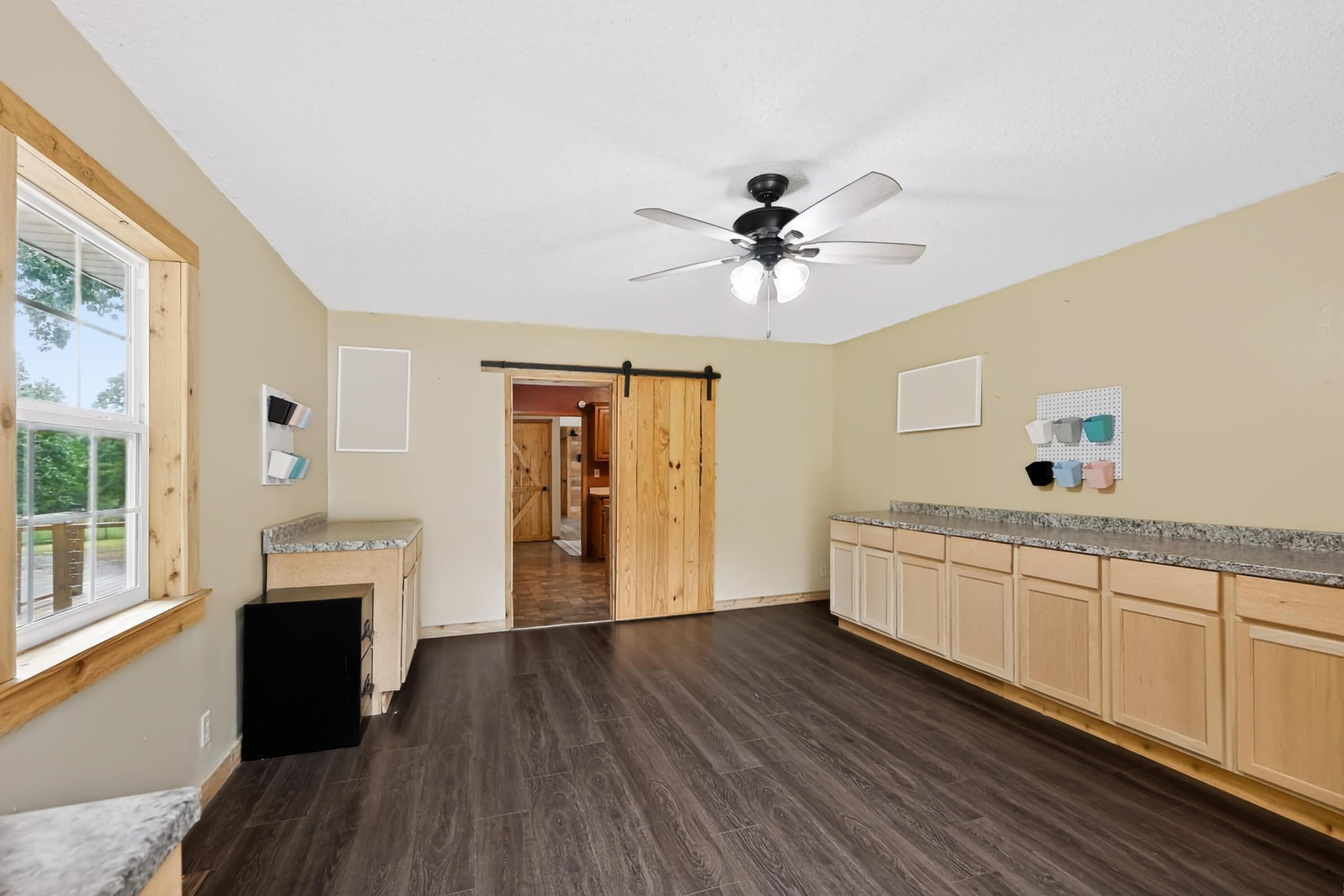 12626 Highway K Property Photo 9