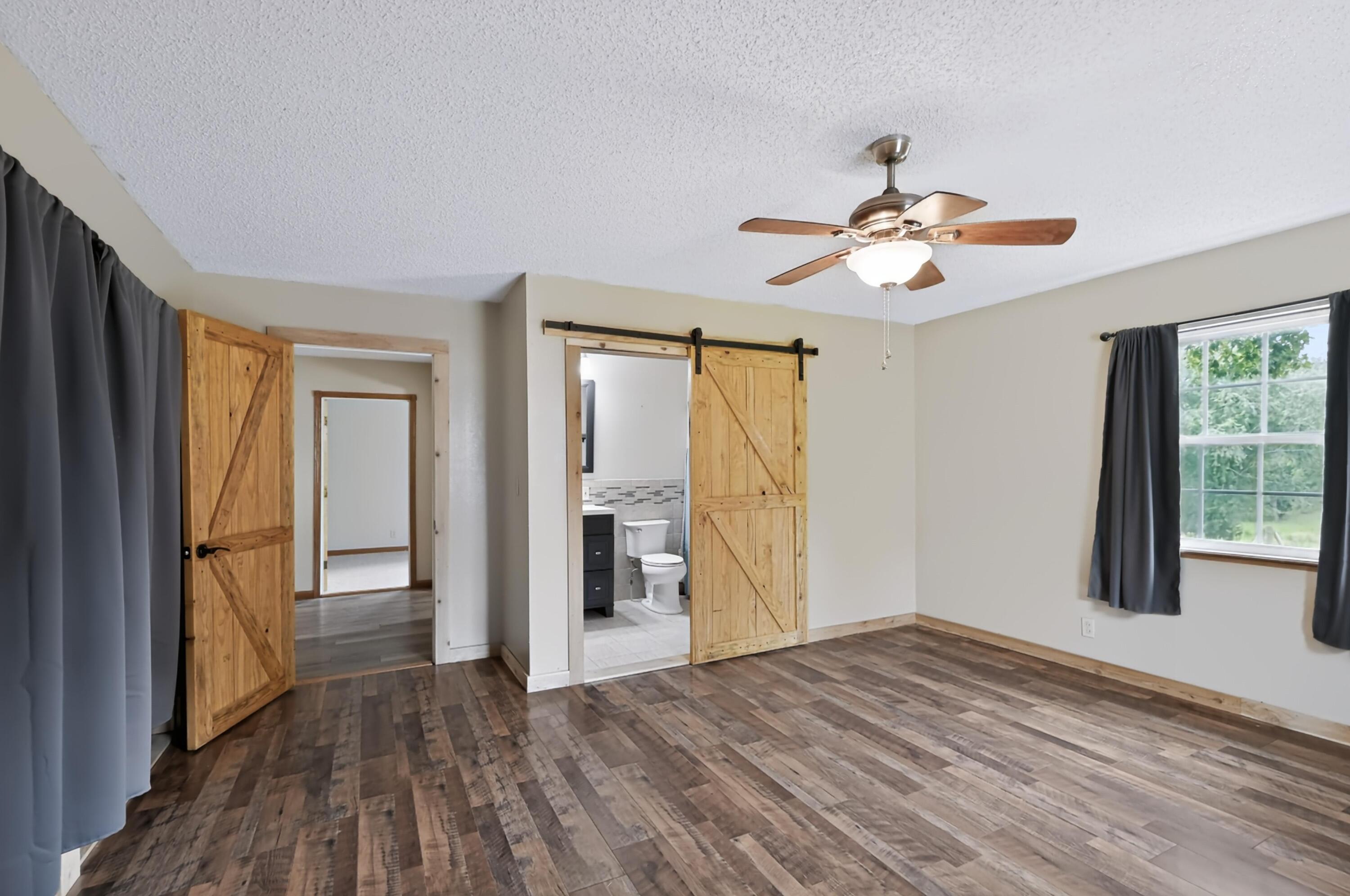 12626 Highway K Property Photo 10