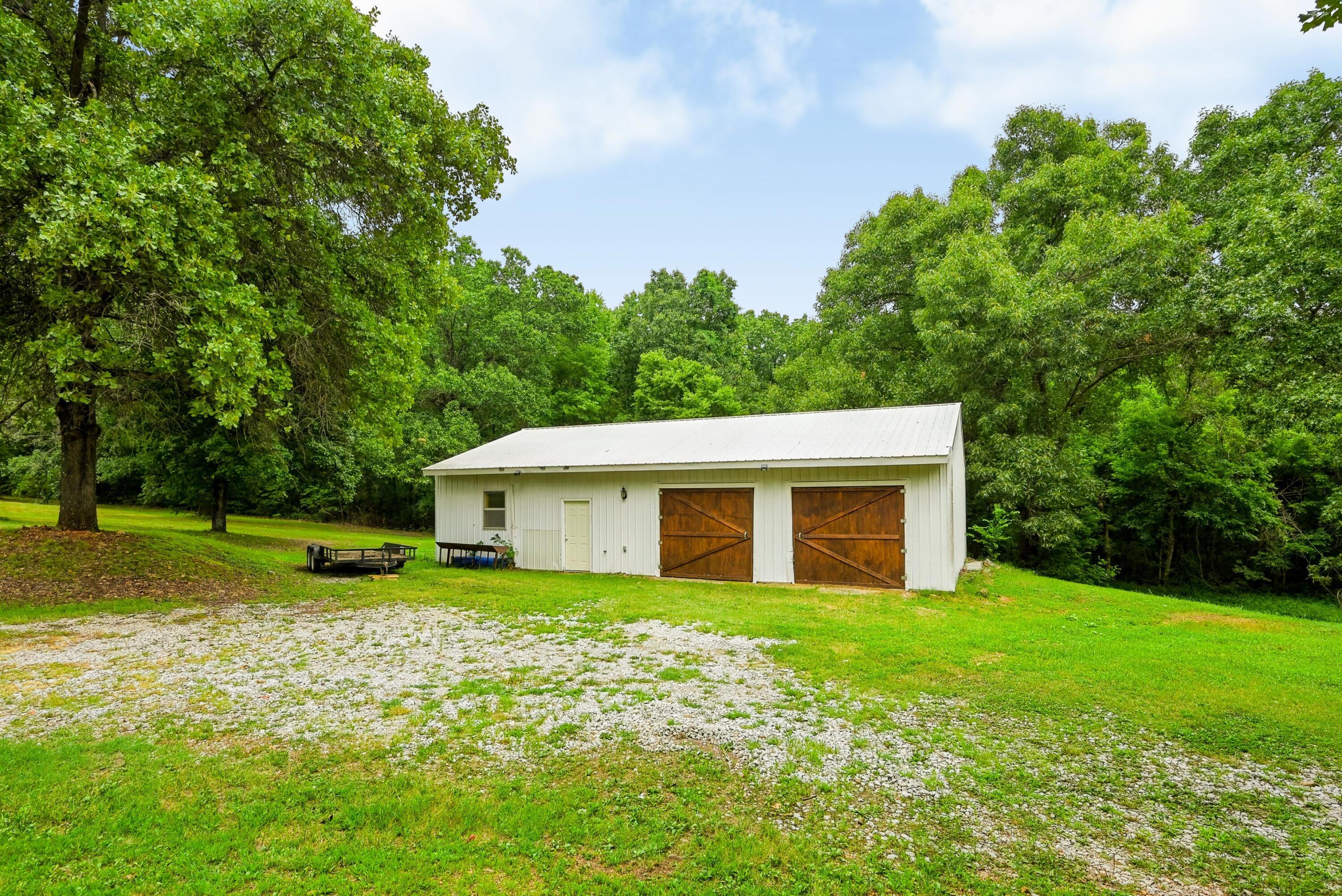 12626 Highway K Property Photo 16