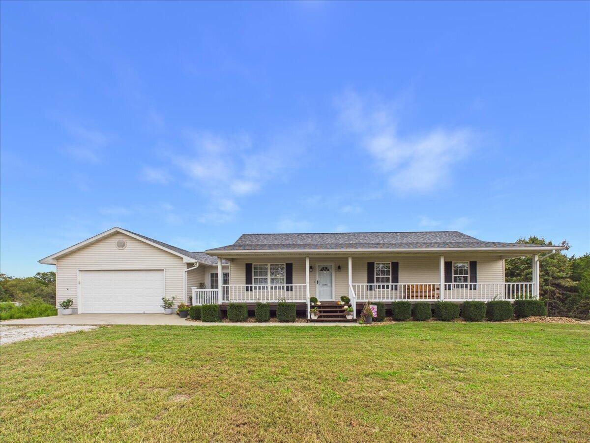 21882 County Road 190 Property Photo 1