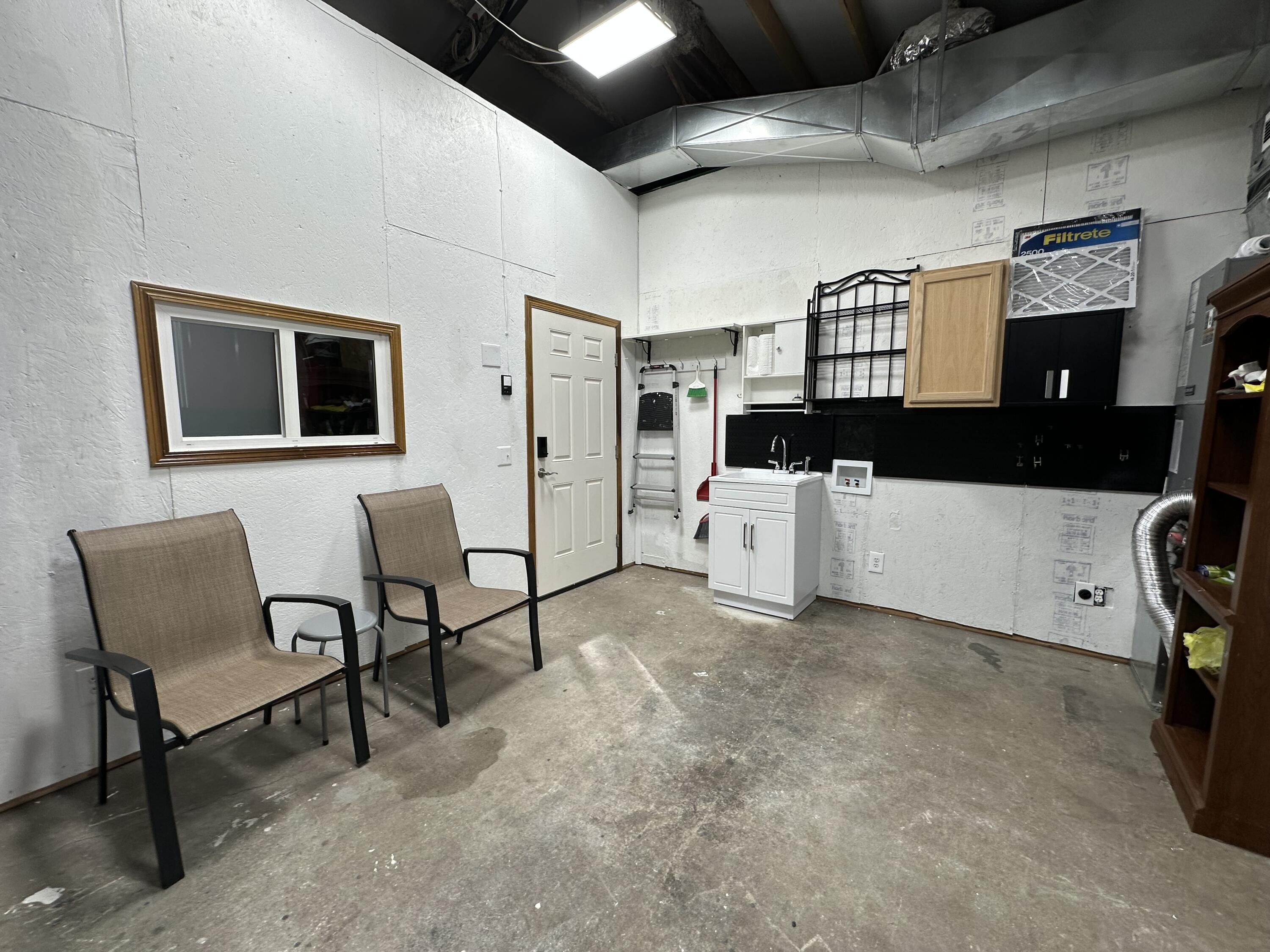 901 North Washington Street Property Photo 14