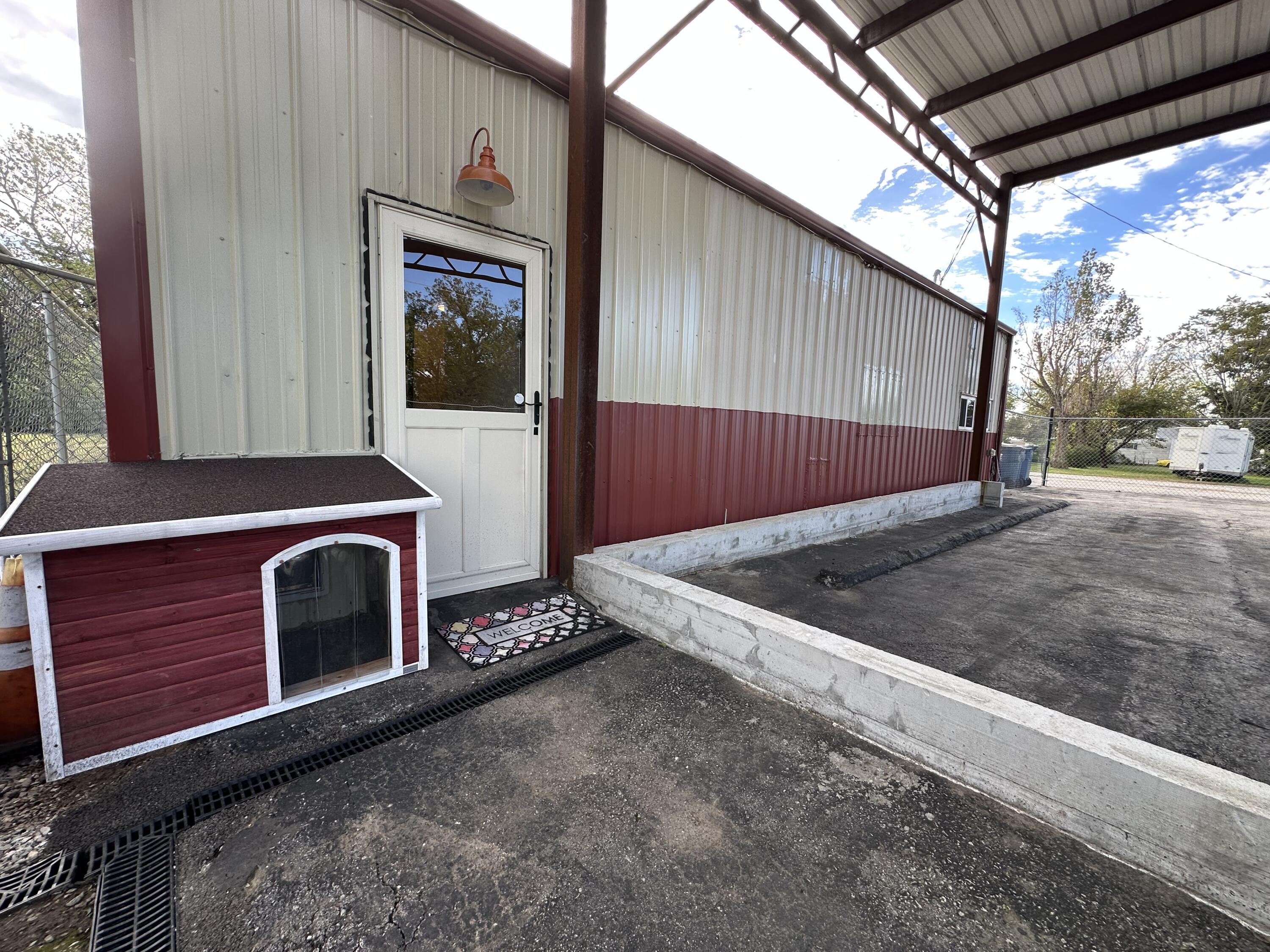 901 North Washington Street Property Photo 16