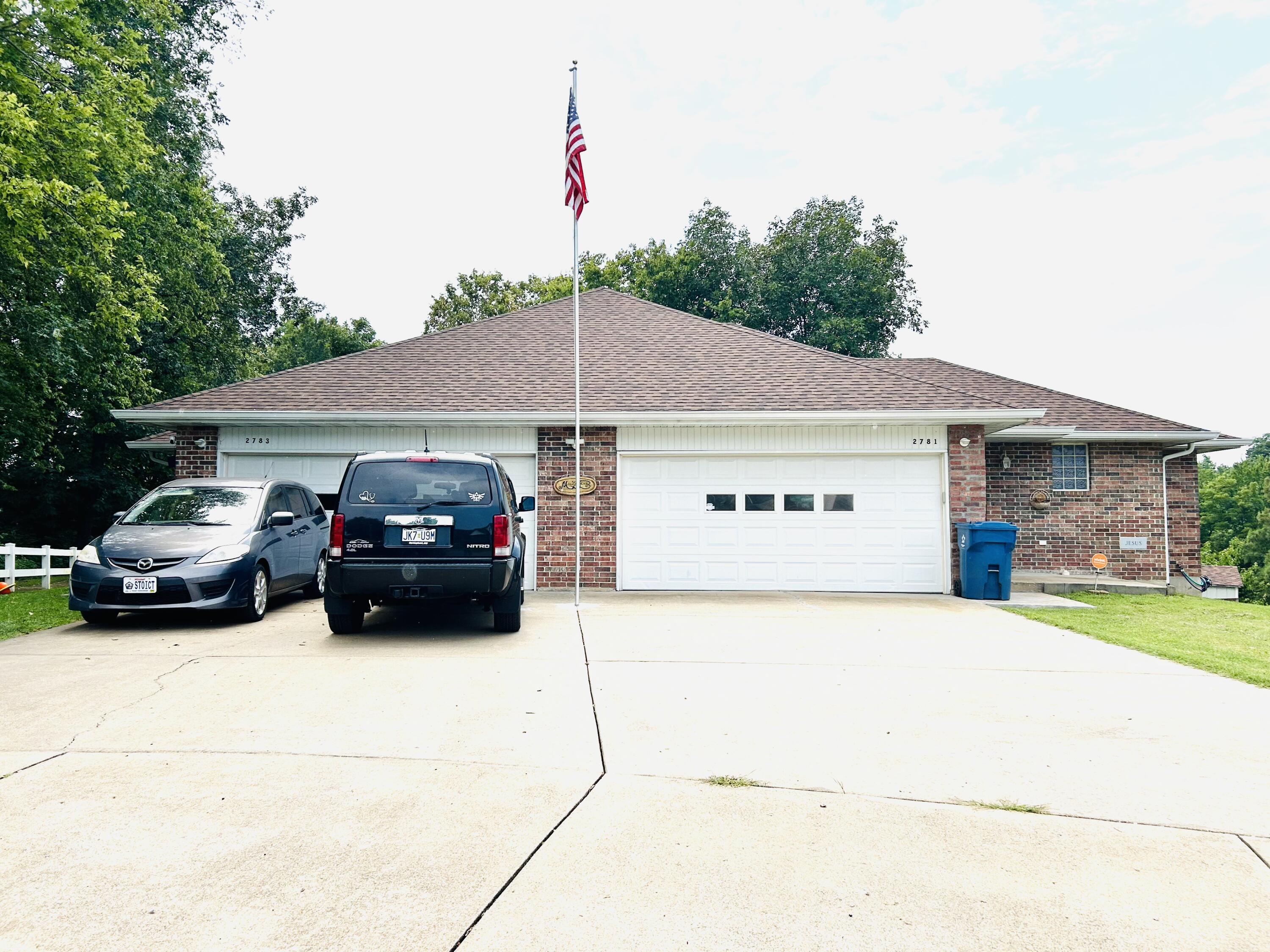 2781 South Meadowlark Avenue Property Photo 1