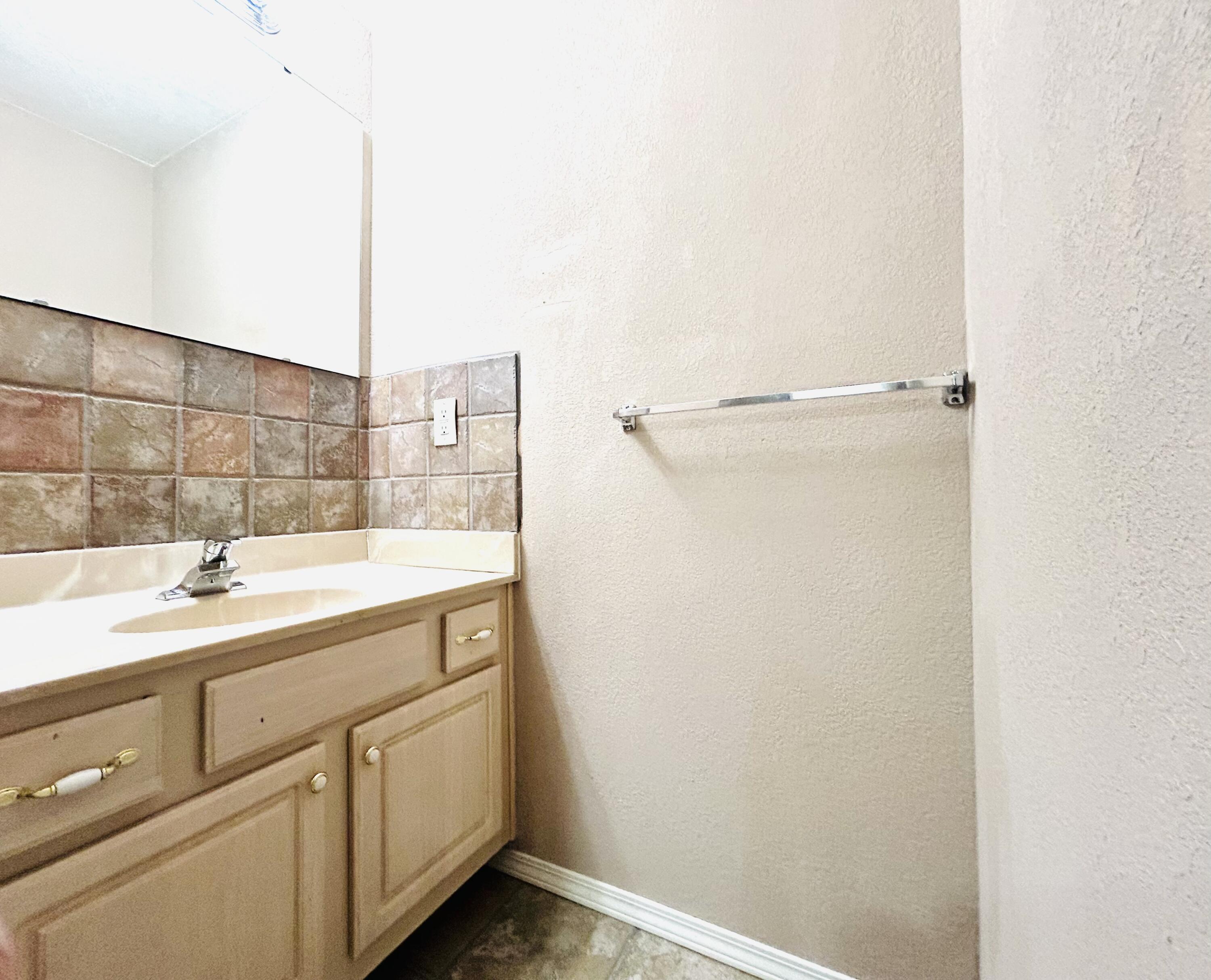 2781 South Meadowlark Avenue Property Photo 28
