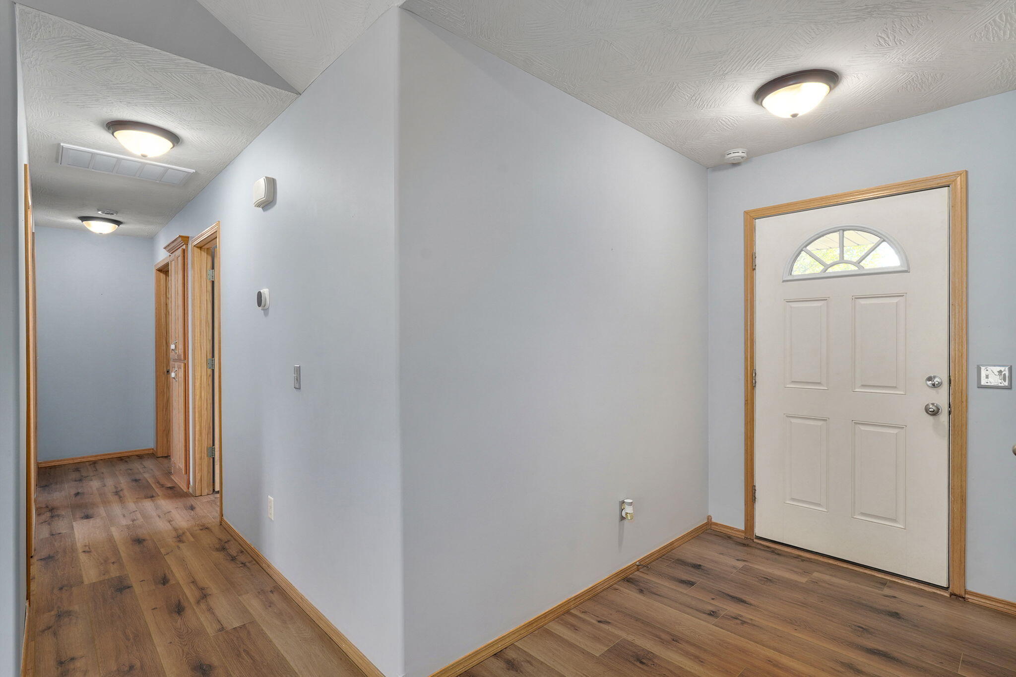 629 South Canton Avenue Property Photo 4