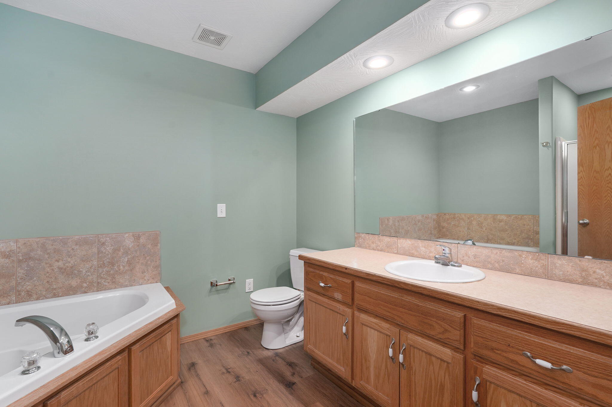 629 South Canton Avenue Property Photo 16