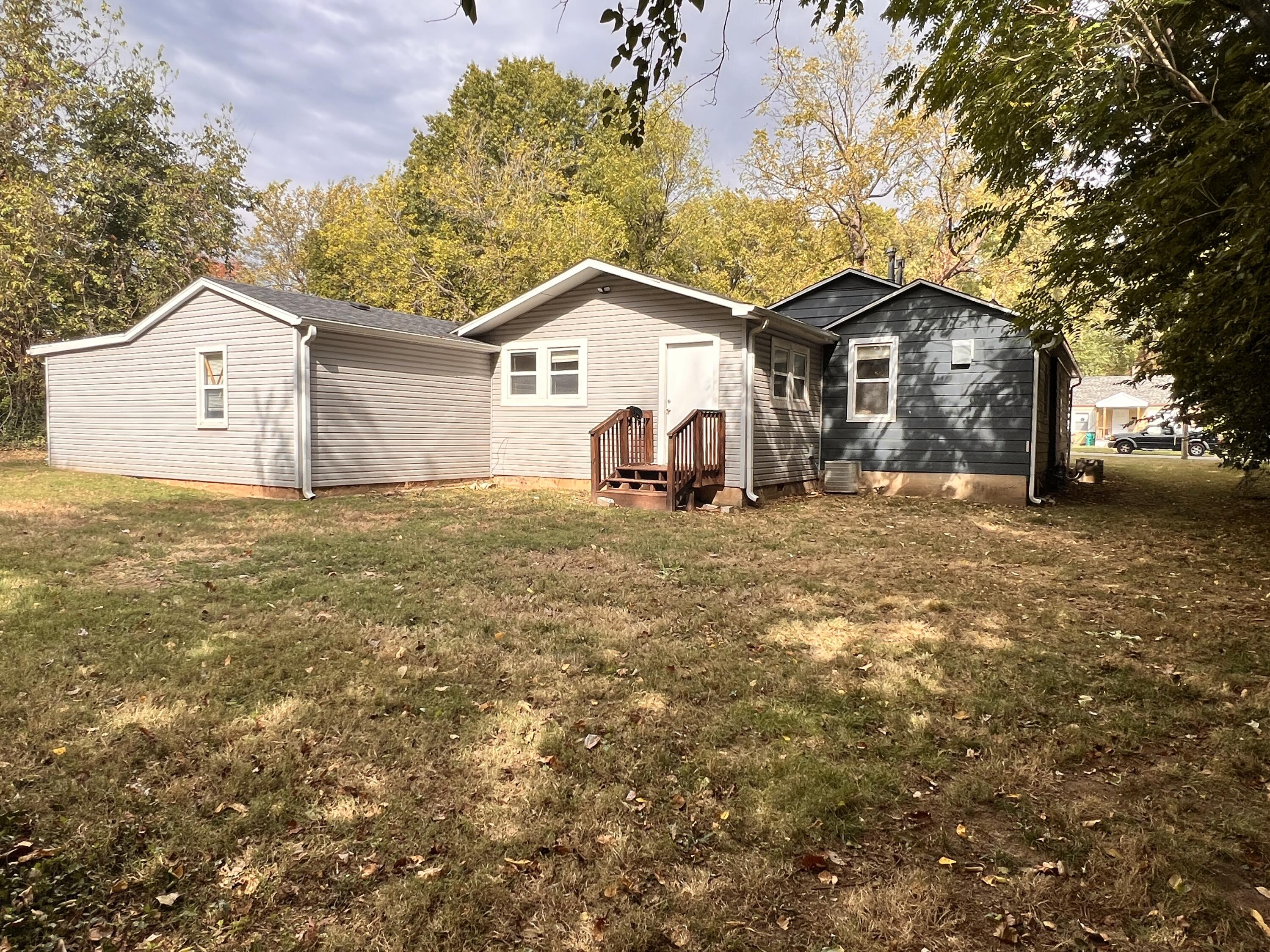 1360 East Locust Street Property Photo 4