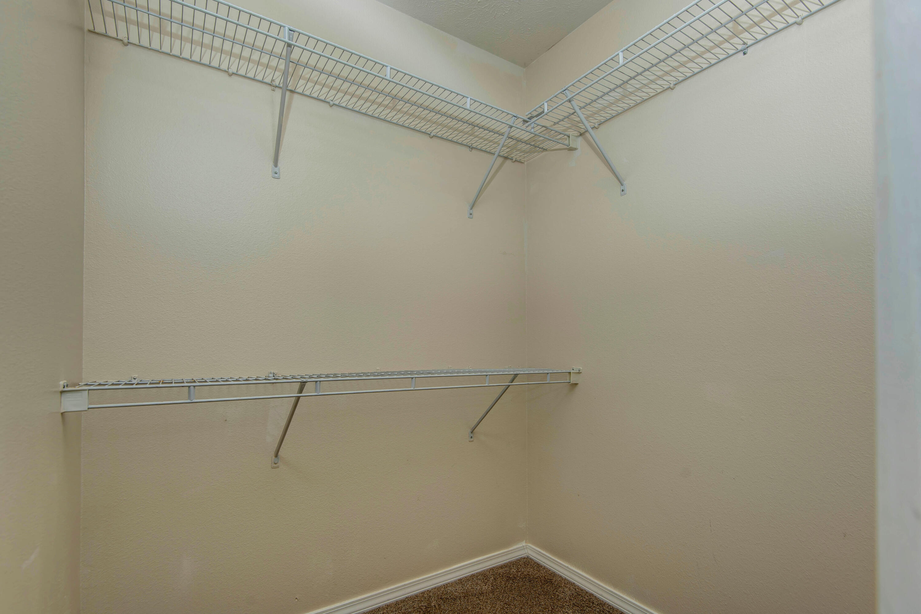 1136 South Elmwood Avenue Property Photo 24