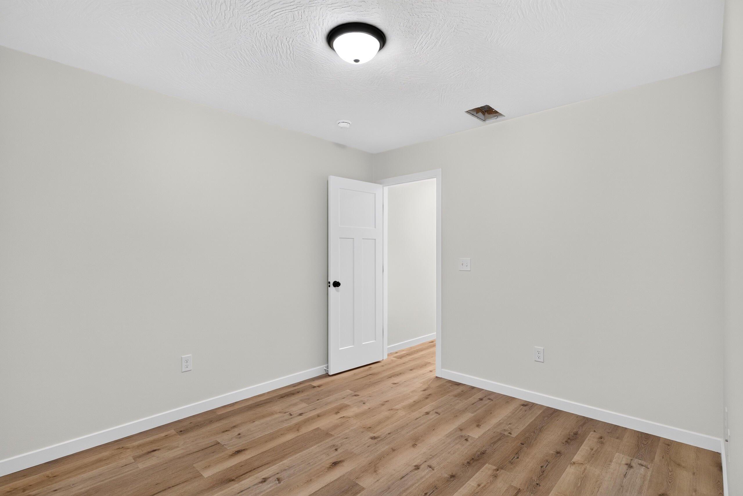 1185 Hunter Lane Property Photo 22