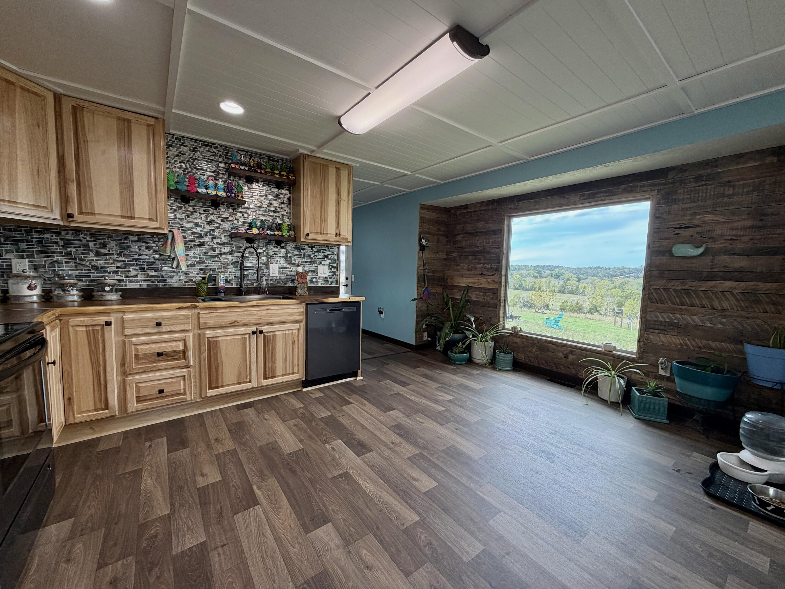359 County Road 262 Property Photo 13