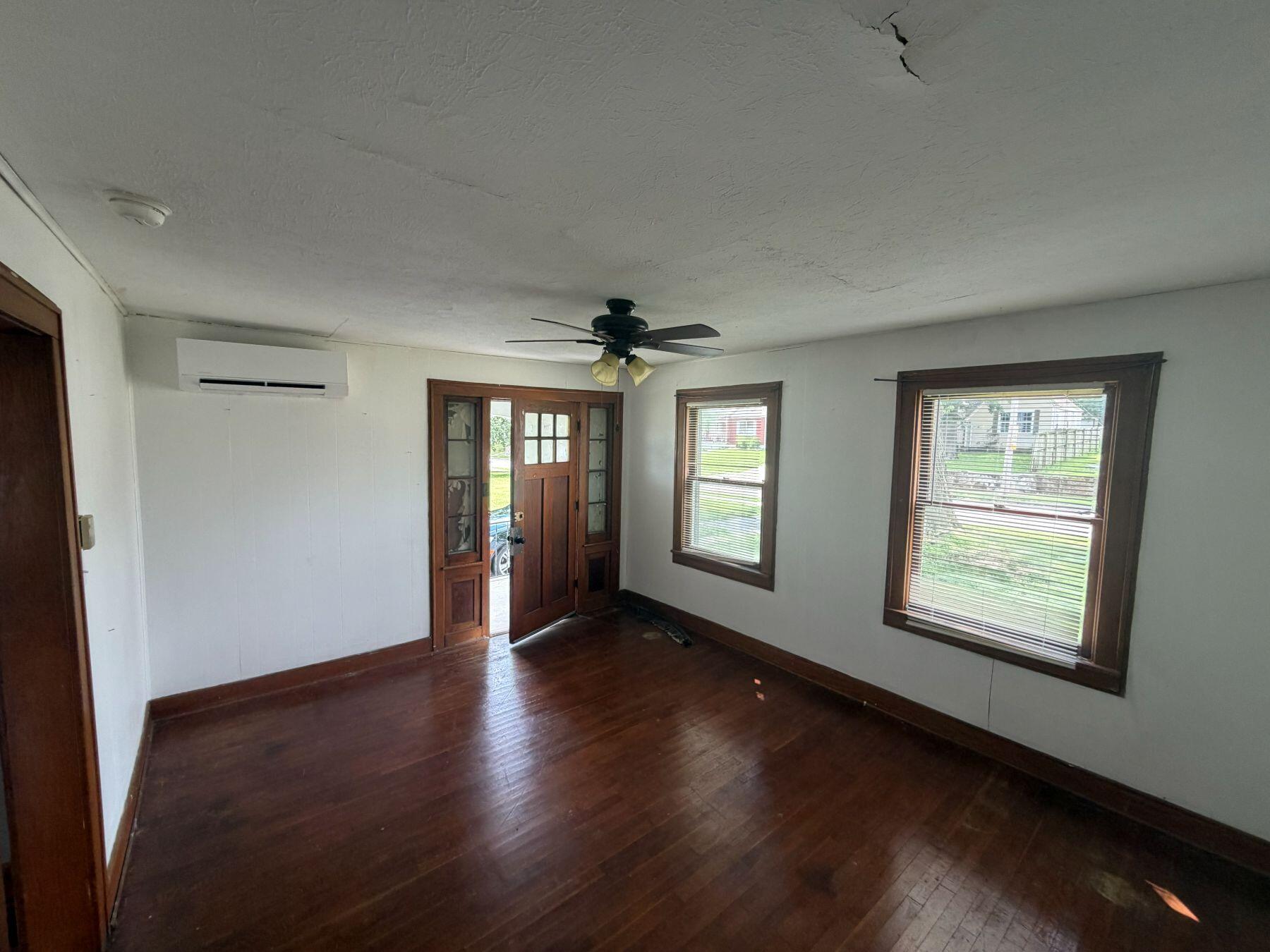 2348 North Campbell Avenue Property Photo 4