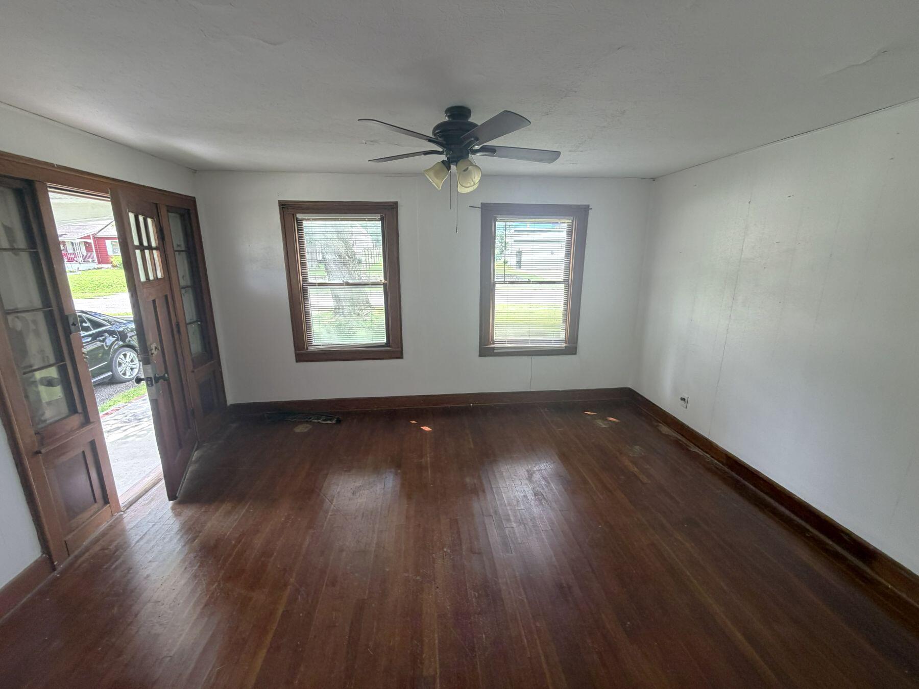2348 North Campbell Avenue Property Photo 5