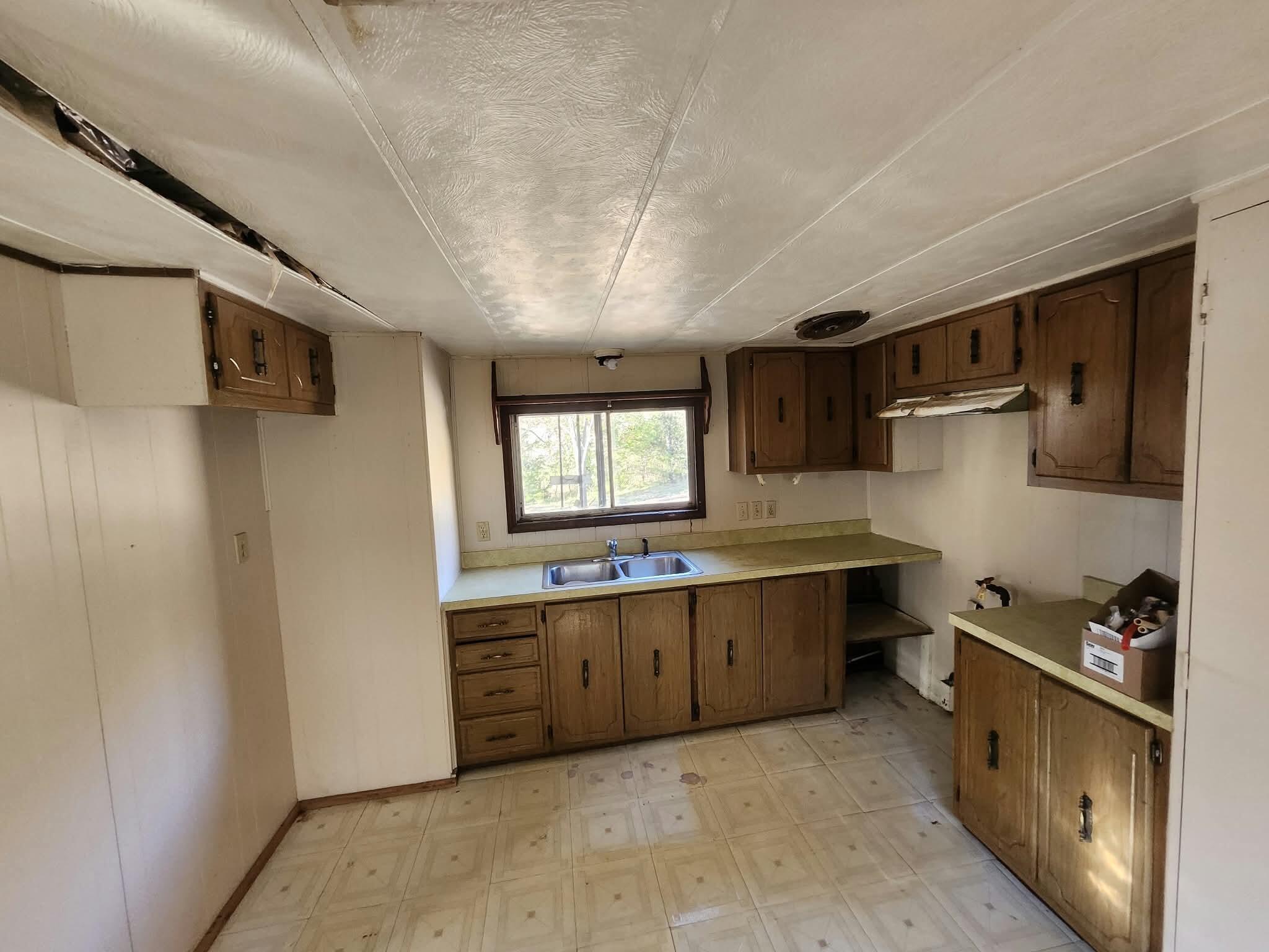 16490 Lebanon Road Road Property Photo 9