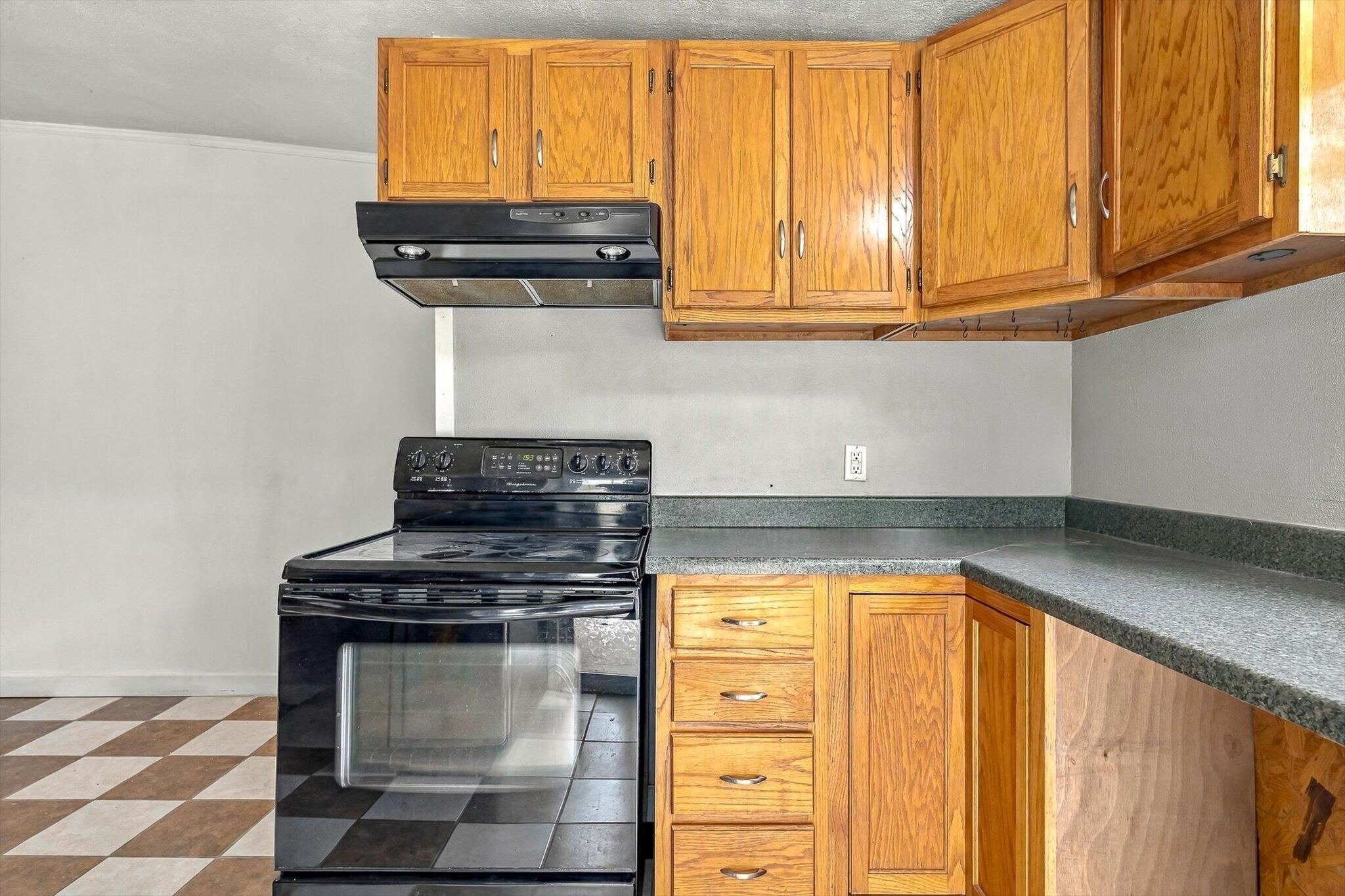 2256 North Nettleton Avenue Property Photo 9