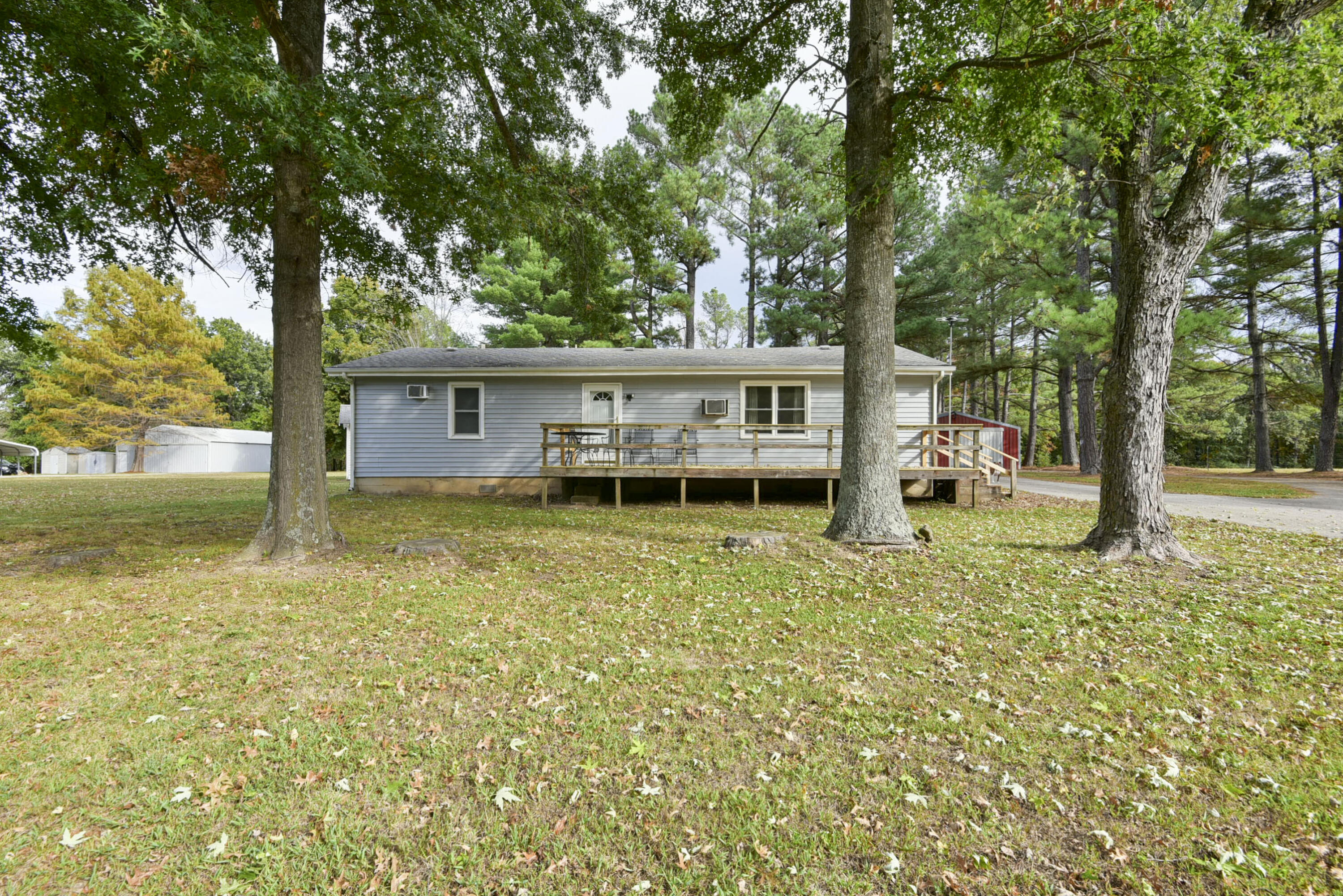 10390 North State Highway H Property Photo 1