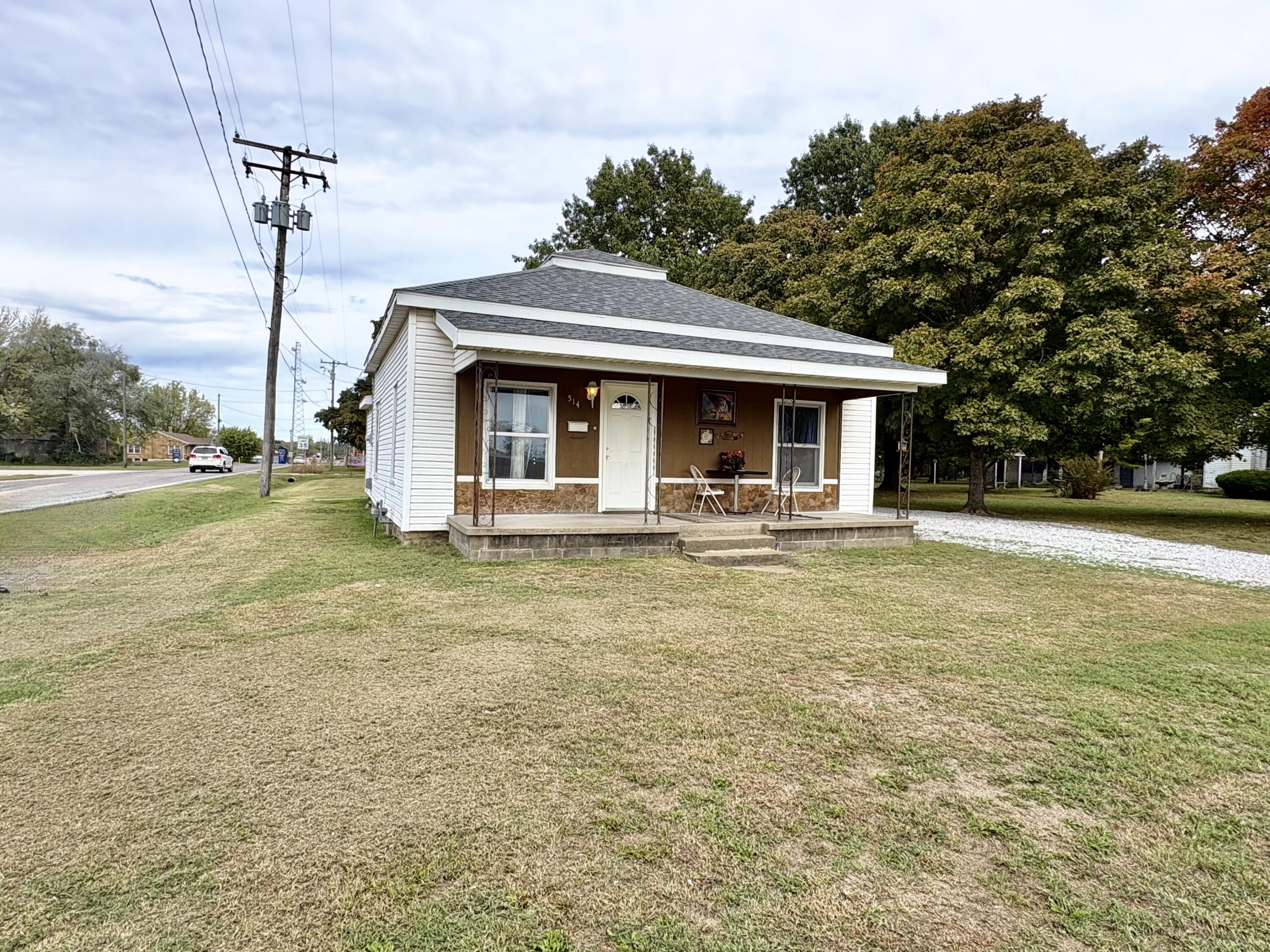 514 Maple Street Property Photo 2