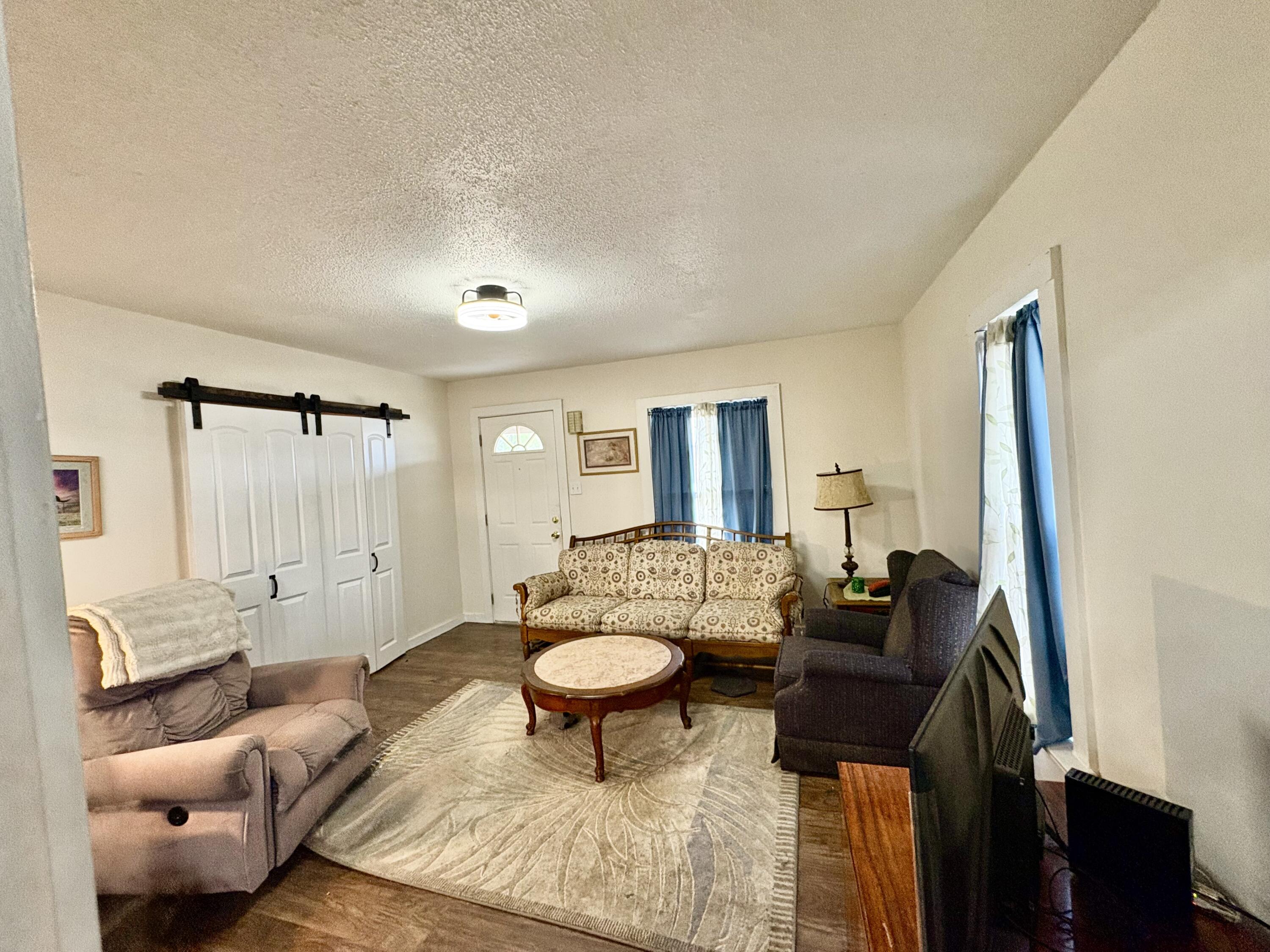 514 Maple Street Property Photo 6
