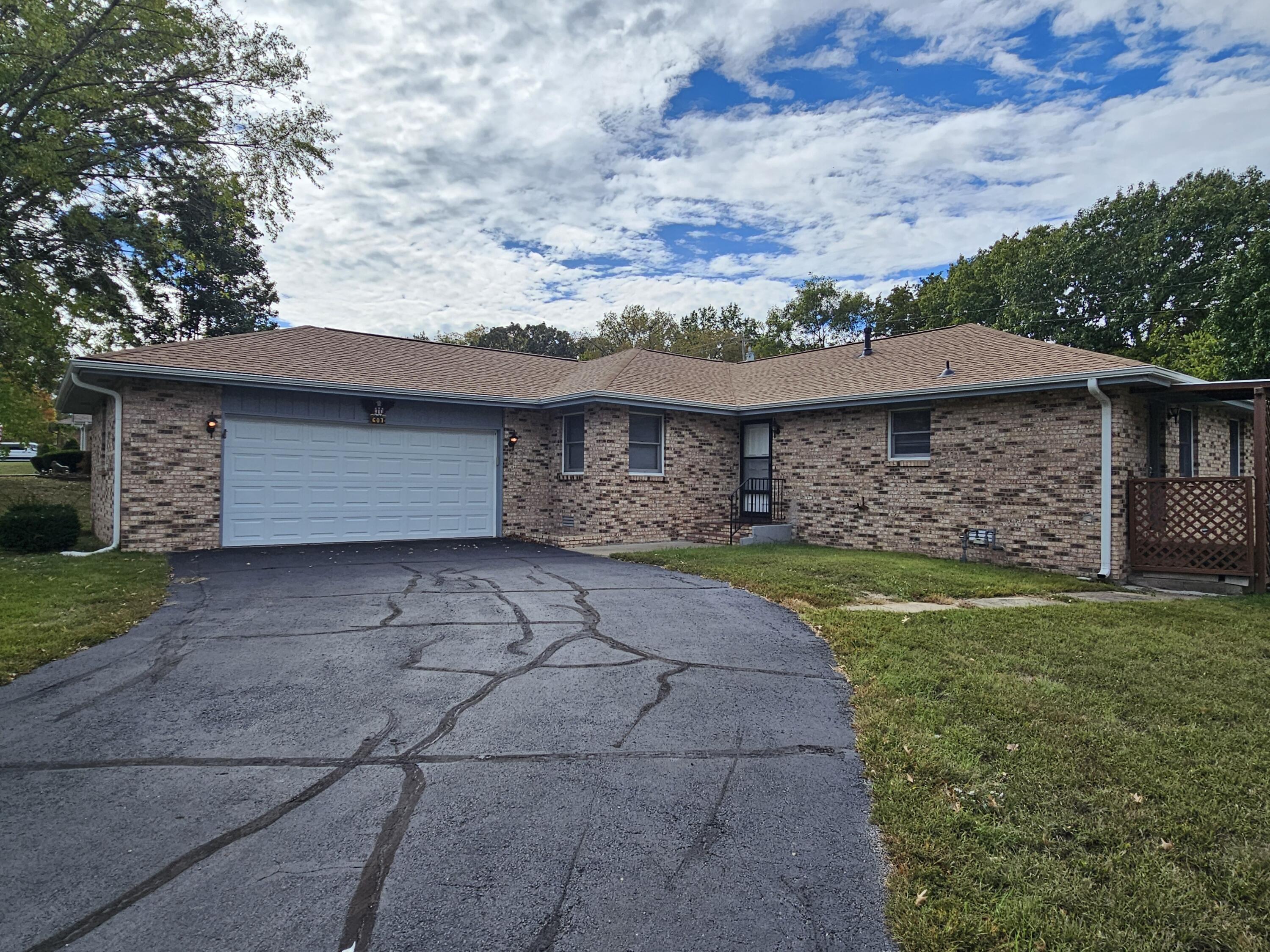 607 Terrace Drive Property Photo 1