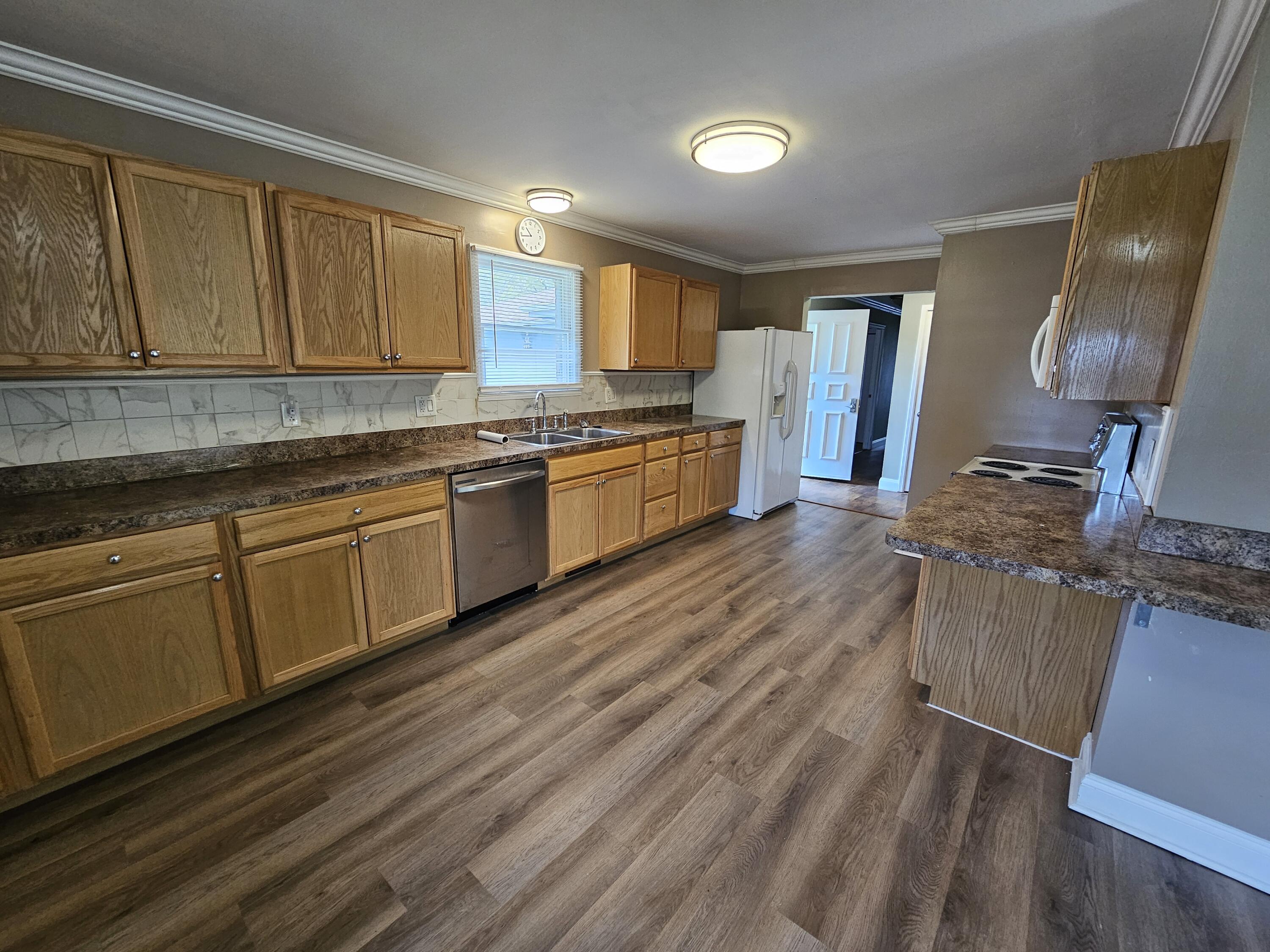 607 Terrace Drive Property Photo 3