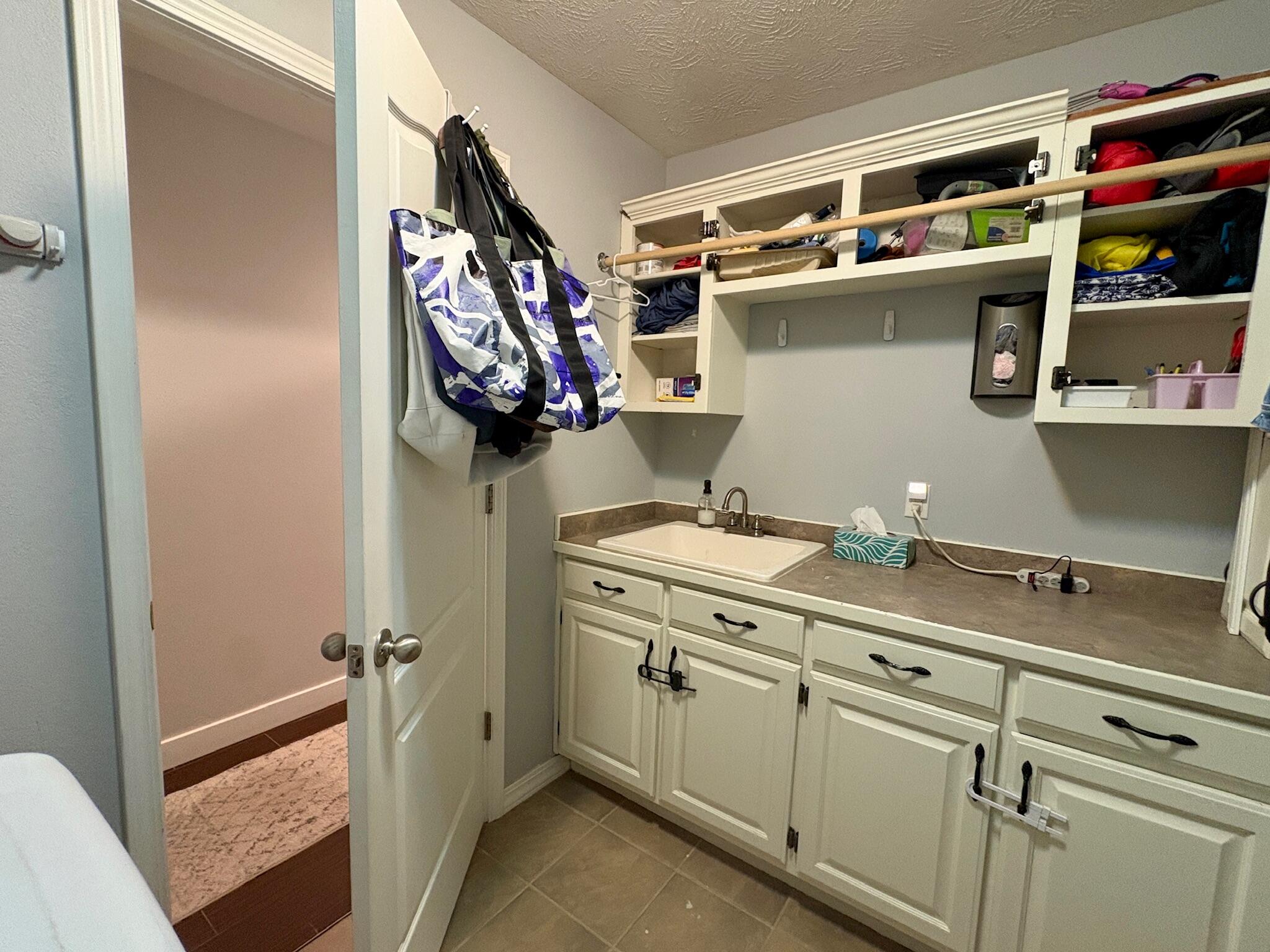 3226 North Dickerson Avenue Property Photo 20