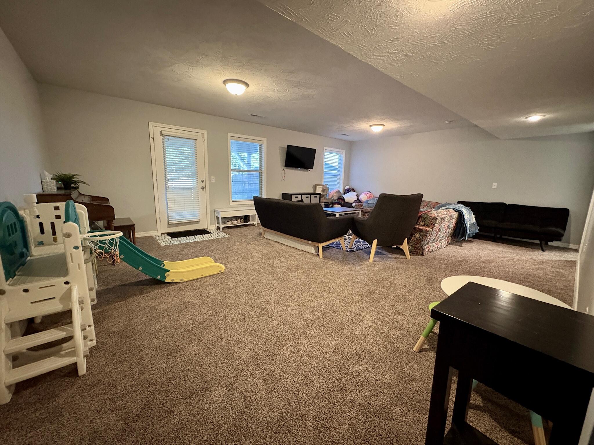 3226 North Dickerson Avenue Property Photo 31