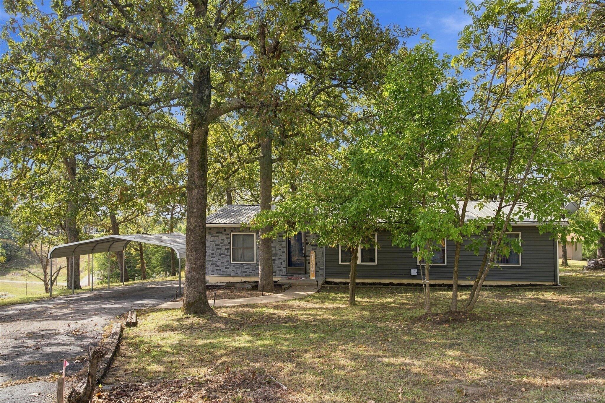 24788 Camelot Drive Property Photo 1