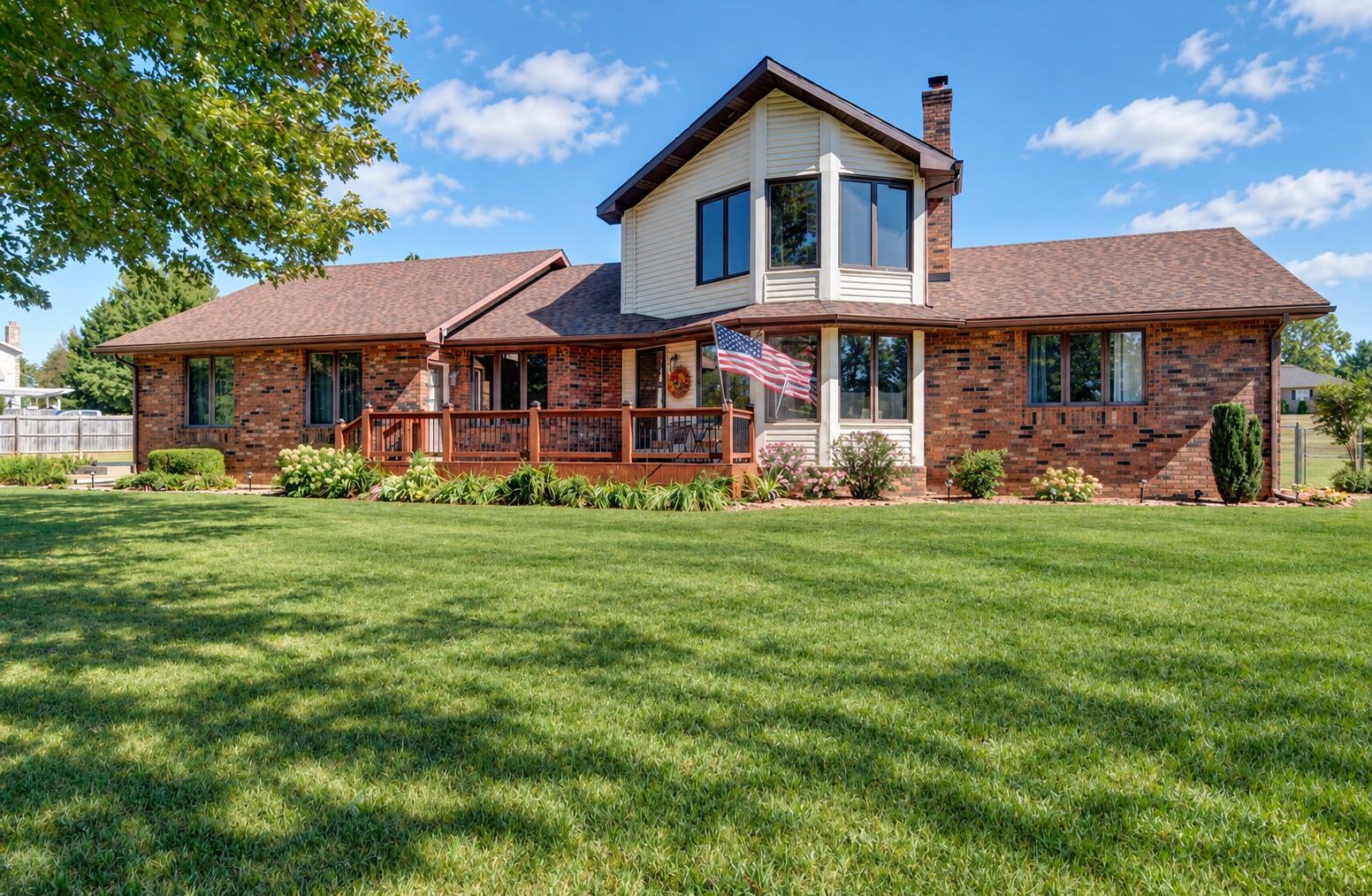 4202 North Quail Run Road Property Photo 1