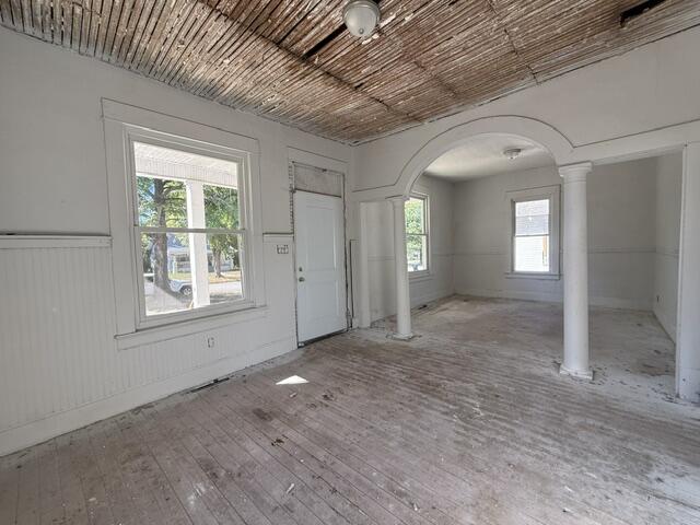 2038 North Franklin Avenue Property Photo 7
