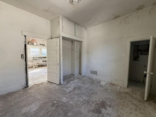 2038 North Franklin Avenue Property Photo 15