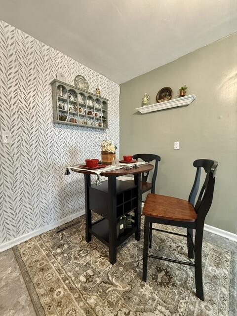 1743 South South Avenue Property Photo 9