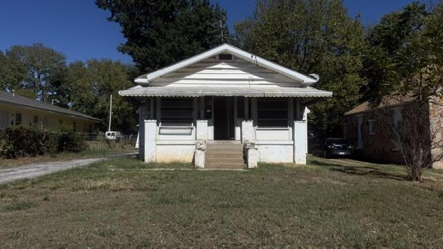 2009 West College Street Property Photo 1