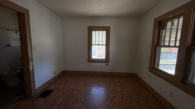 2009 West College Street Property Photo 5