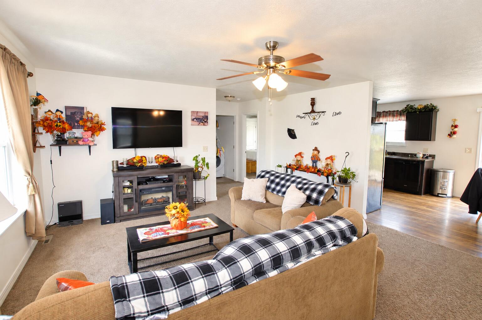 325 Echo Valley Circle Property Photo 4