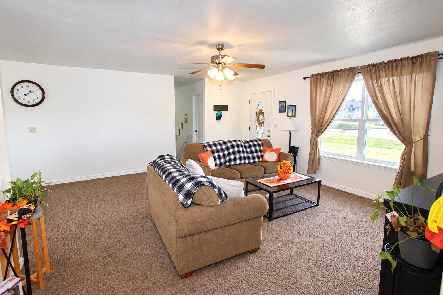 325 Echo Valley Circle Property Photo 7