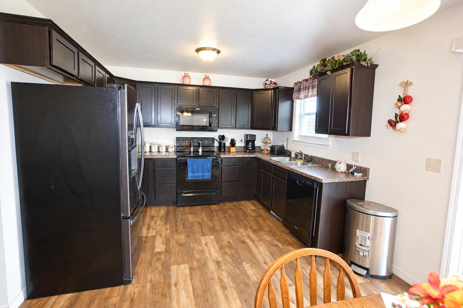 325 Echo Valley Circle Property Photo 11