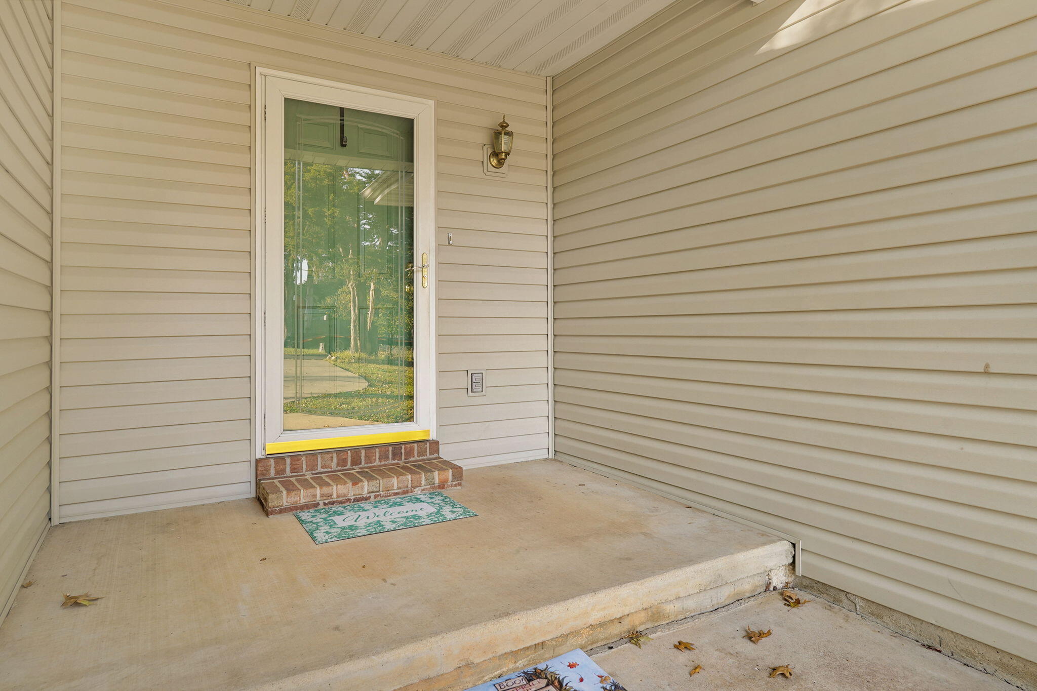 1103 East Lark Street Property Photo 4