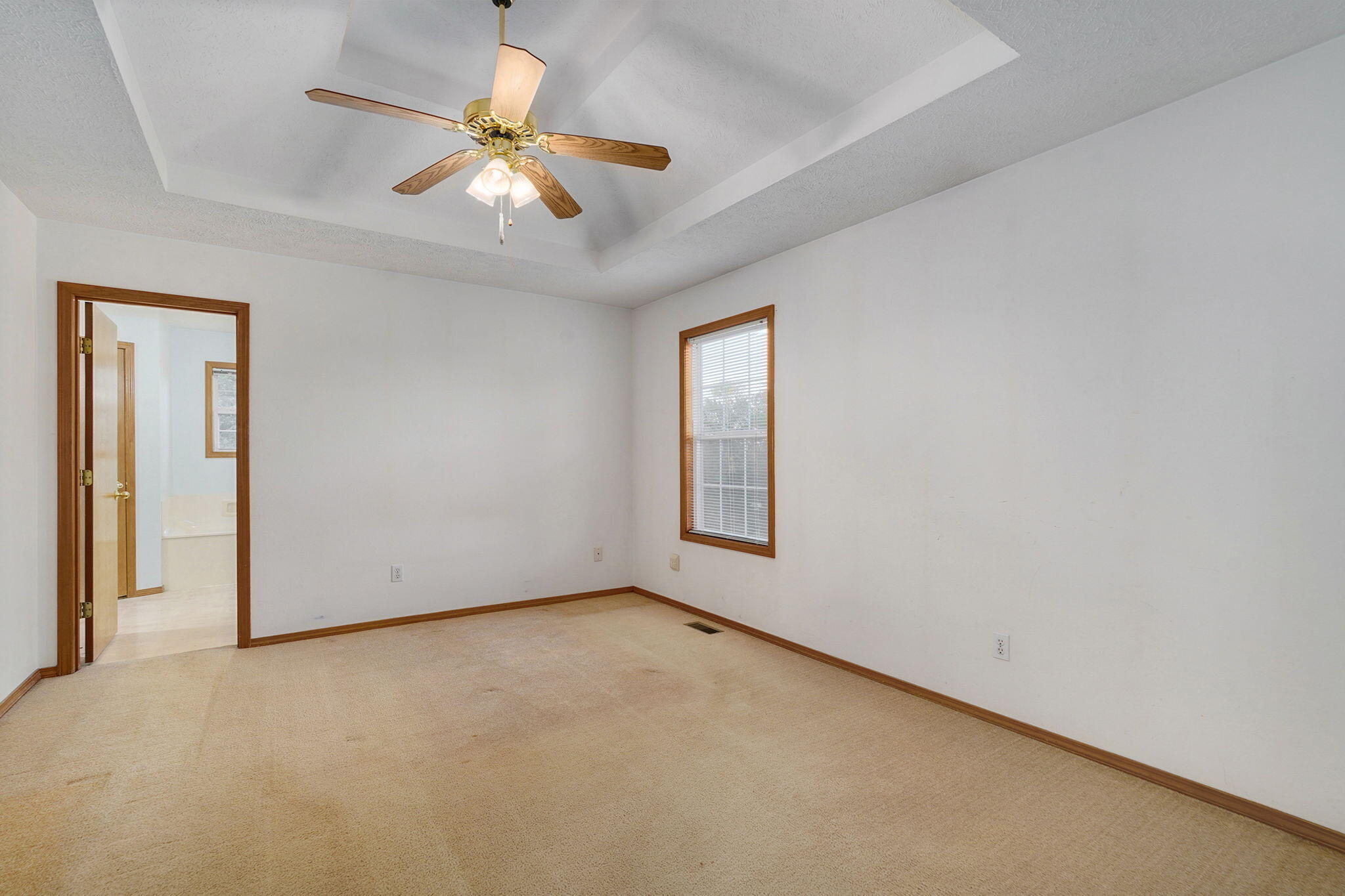 1103 East Lark Street Property Photo 15