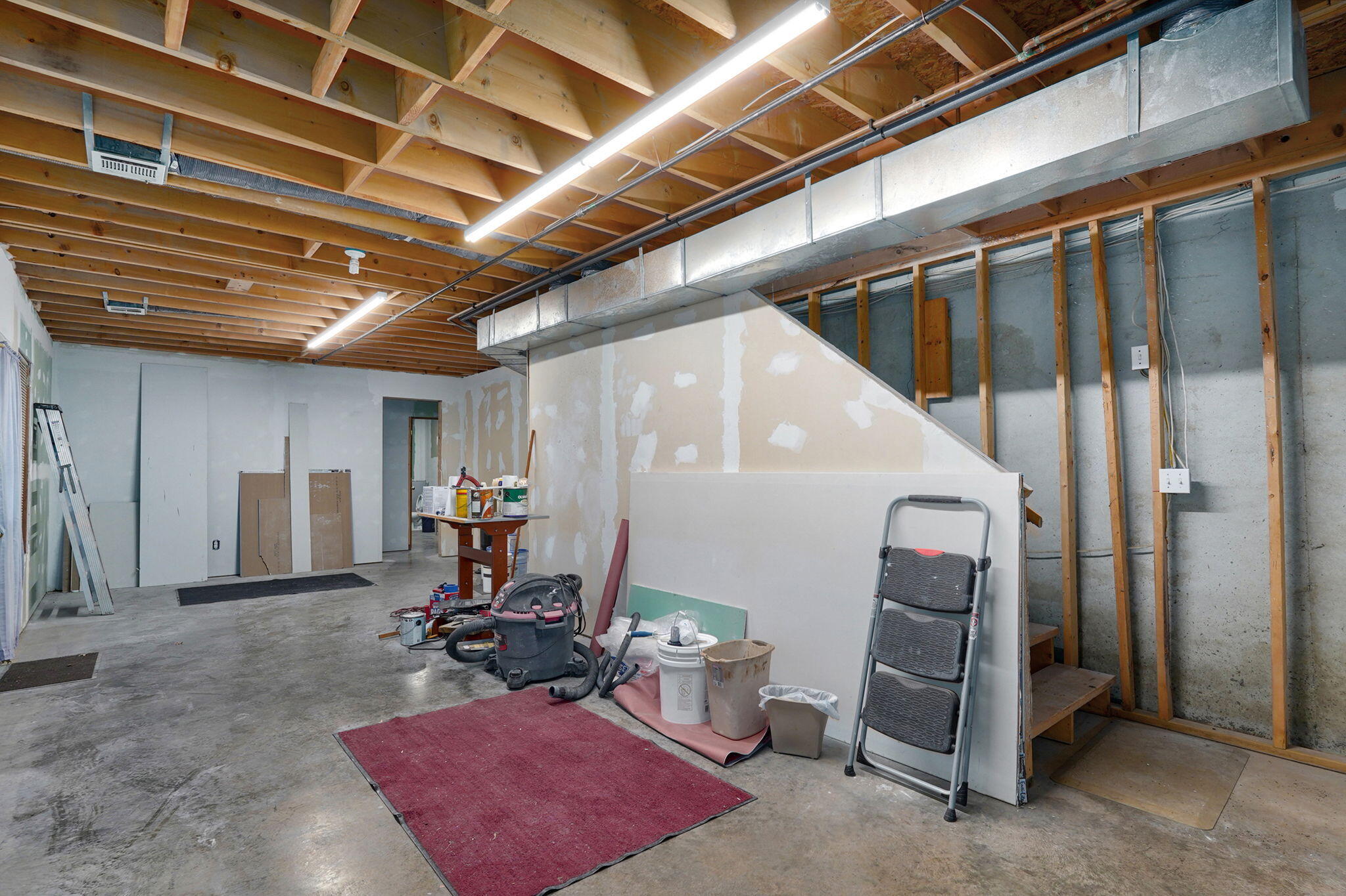 1103 East Lark Street Property Photo 27