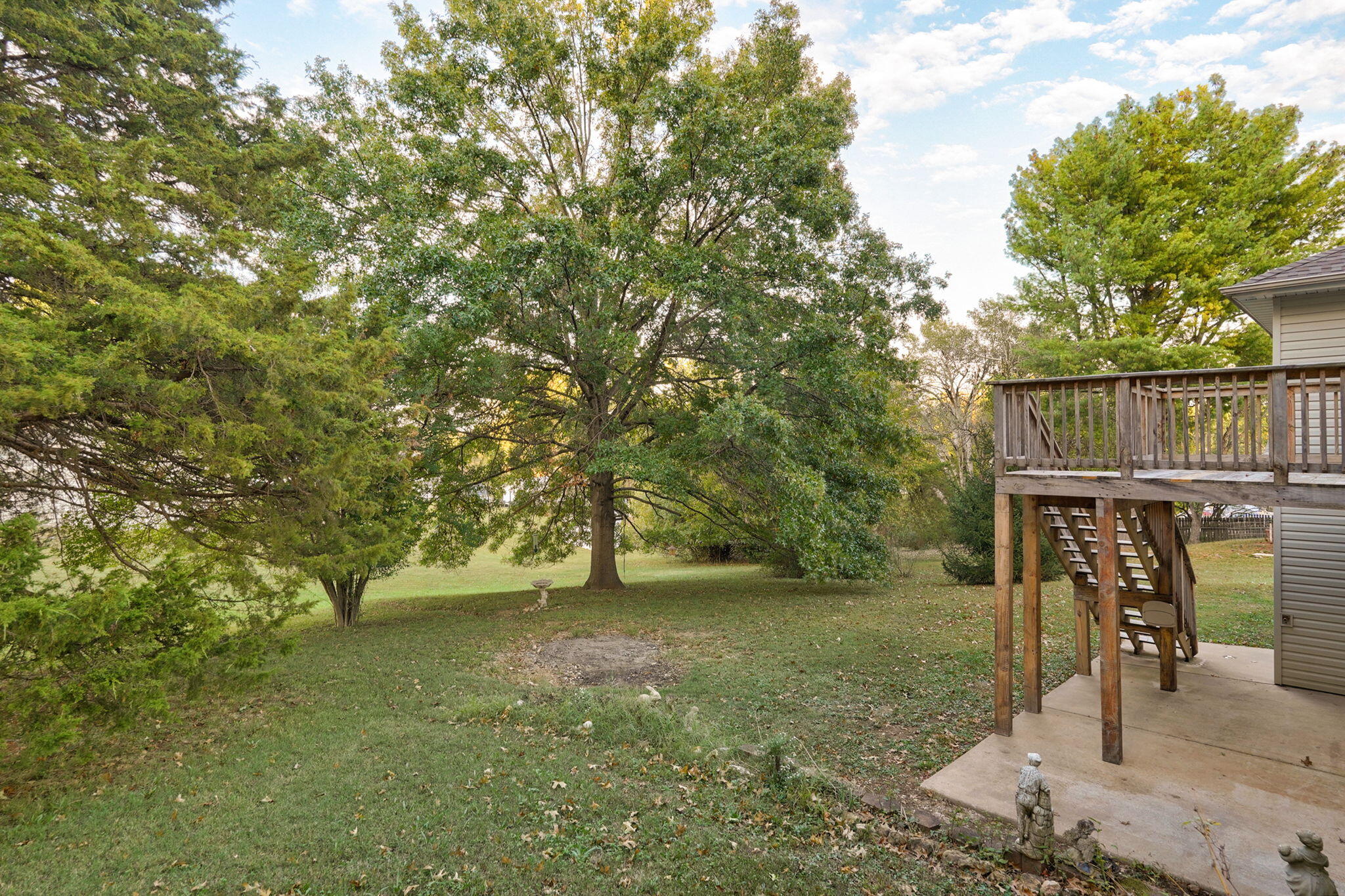 1103 East Lark Street Property Photo 33