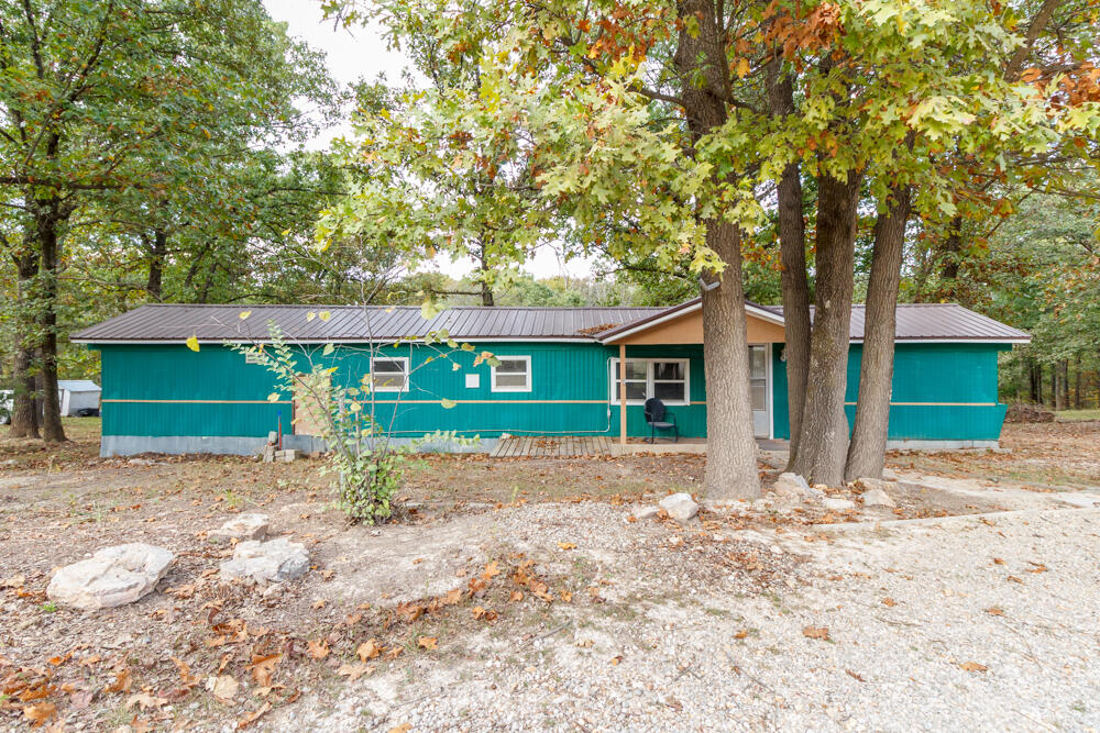 31000 Nodaway Drive Property Photo 1