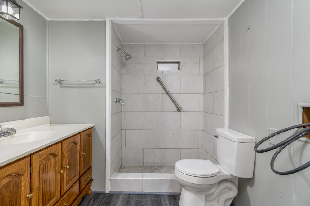 31000 Nodaway Drive Property Photo 14