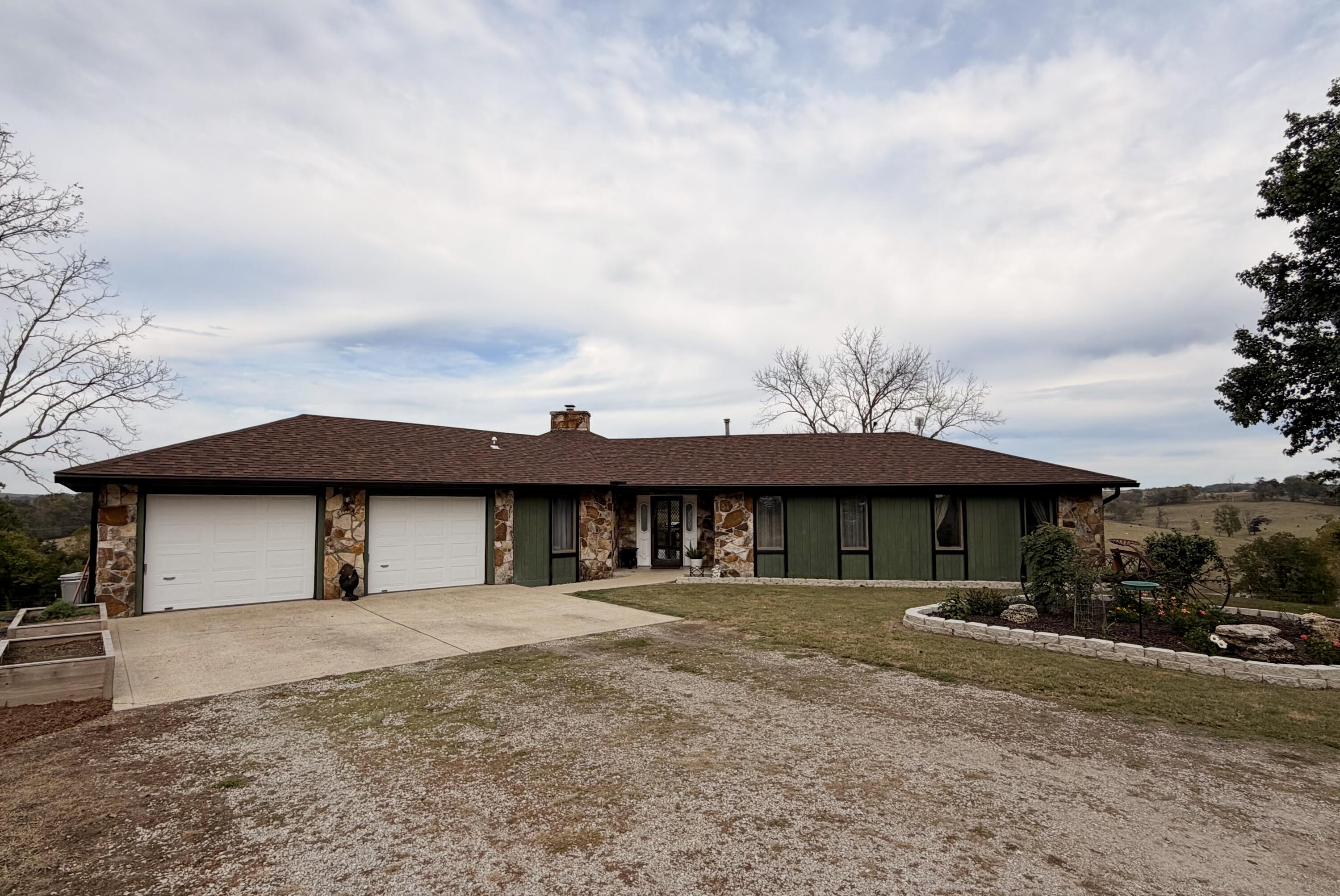 15322 West Highway 14 Property Photo 1