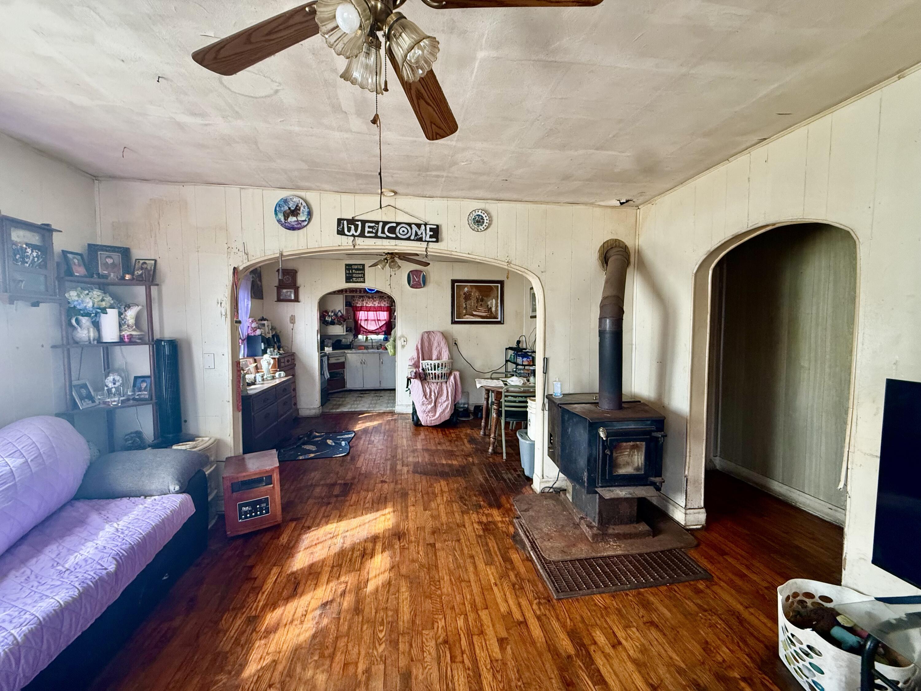319 North Grand Avenue Property Photo 18
