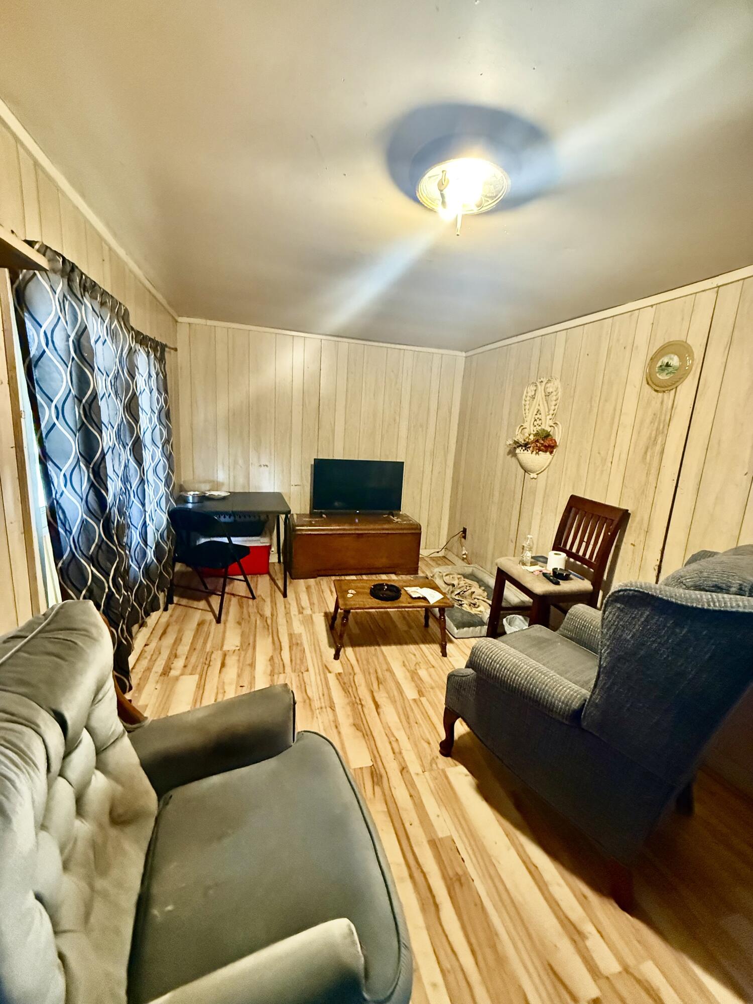 319 North Grand Avenue Property Photo 27